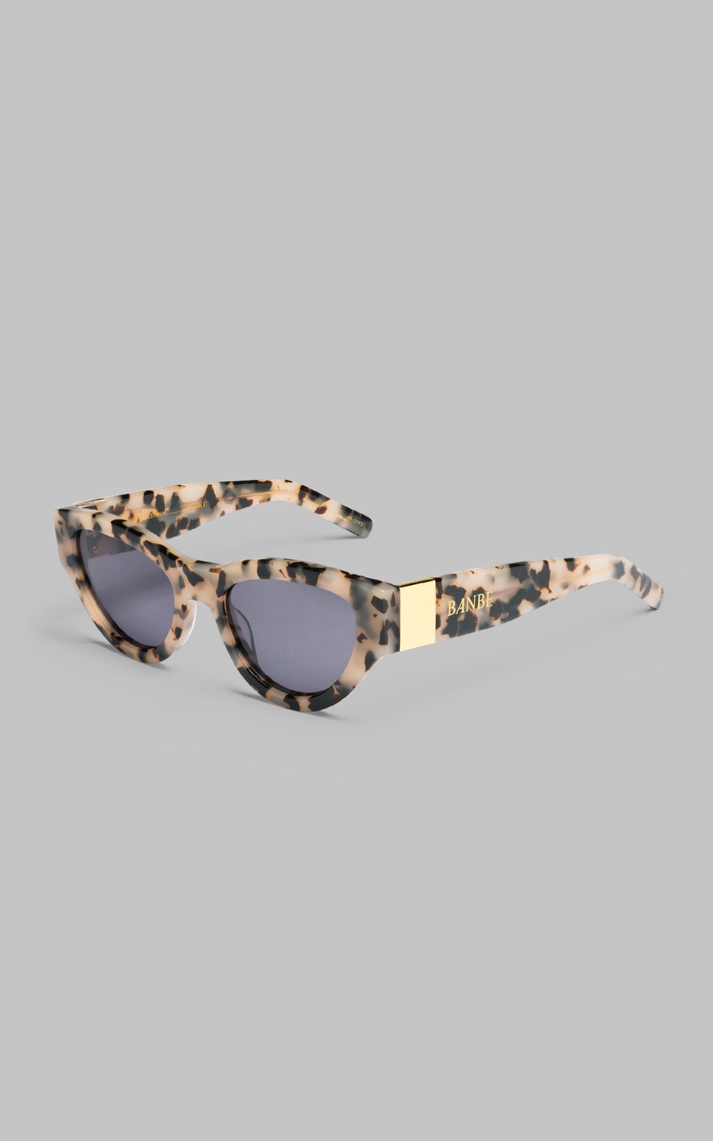Banbe Eyewear - The Carla in Blonde Torte Jet