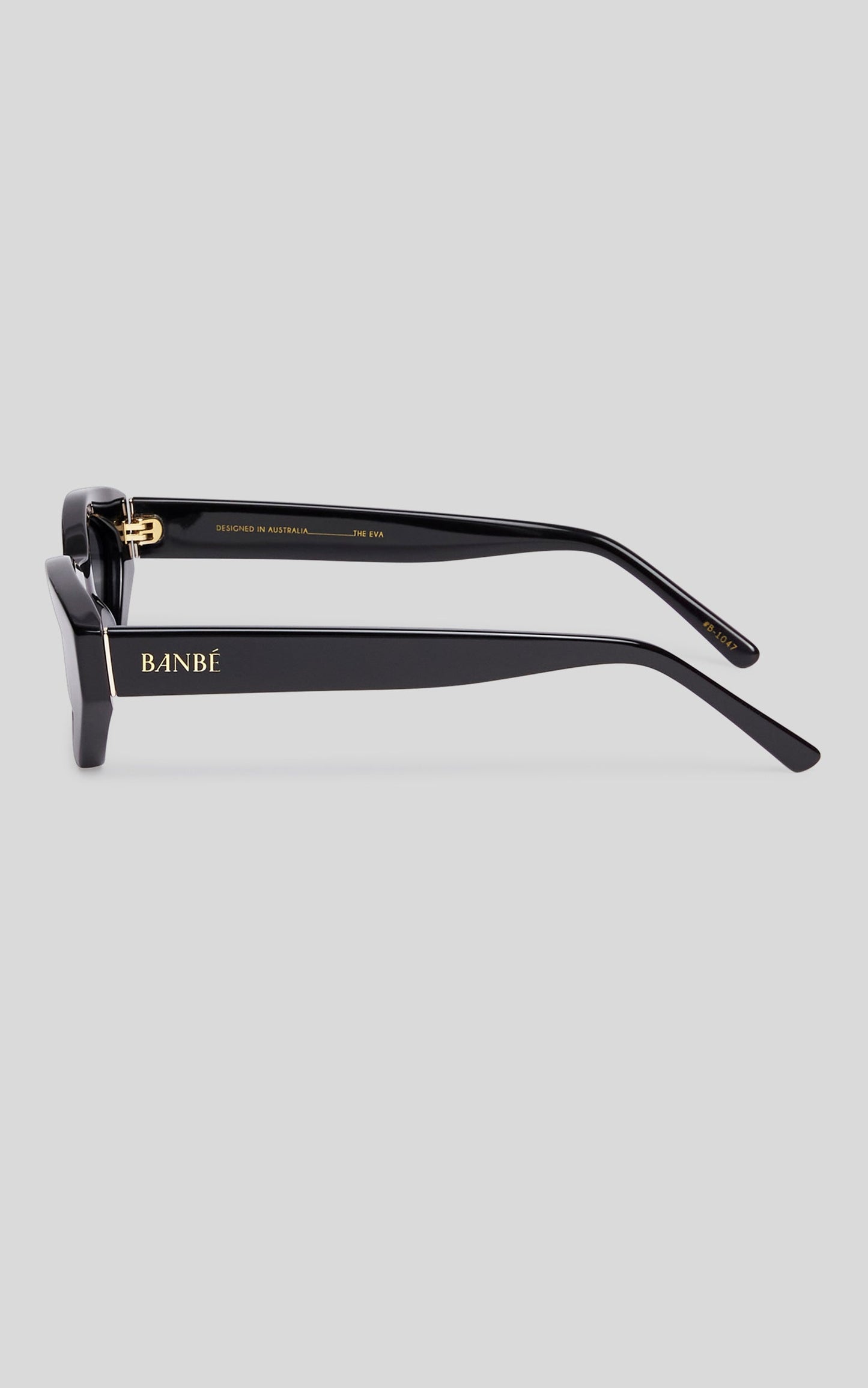 Banbe Eyewear - The Eva in Black Smoke