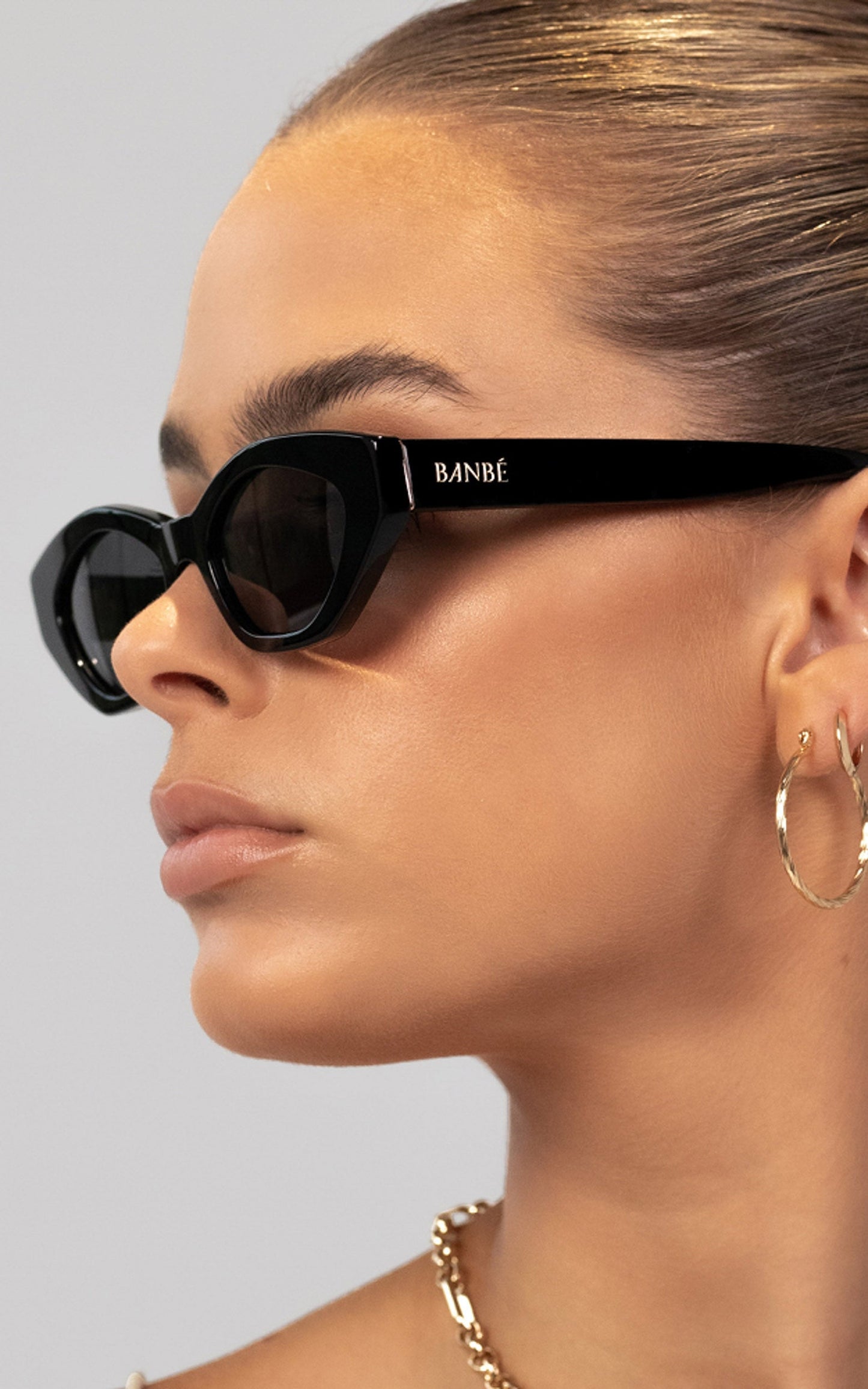 Banbe Eyewear - The Eva in Black Smoke