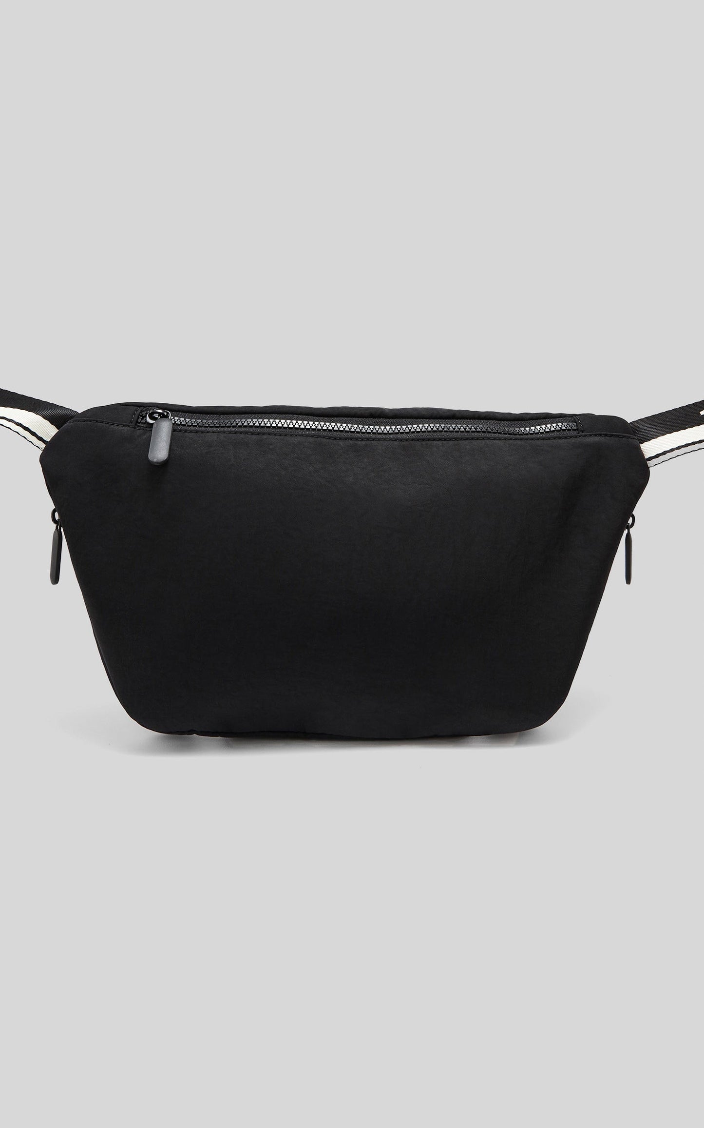 Nakedvice - The Magda Bag in Black