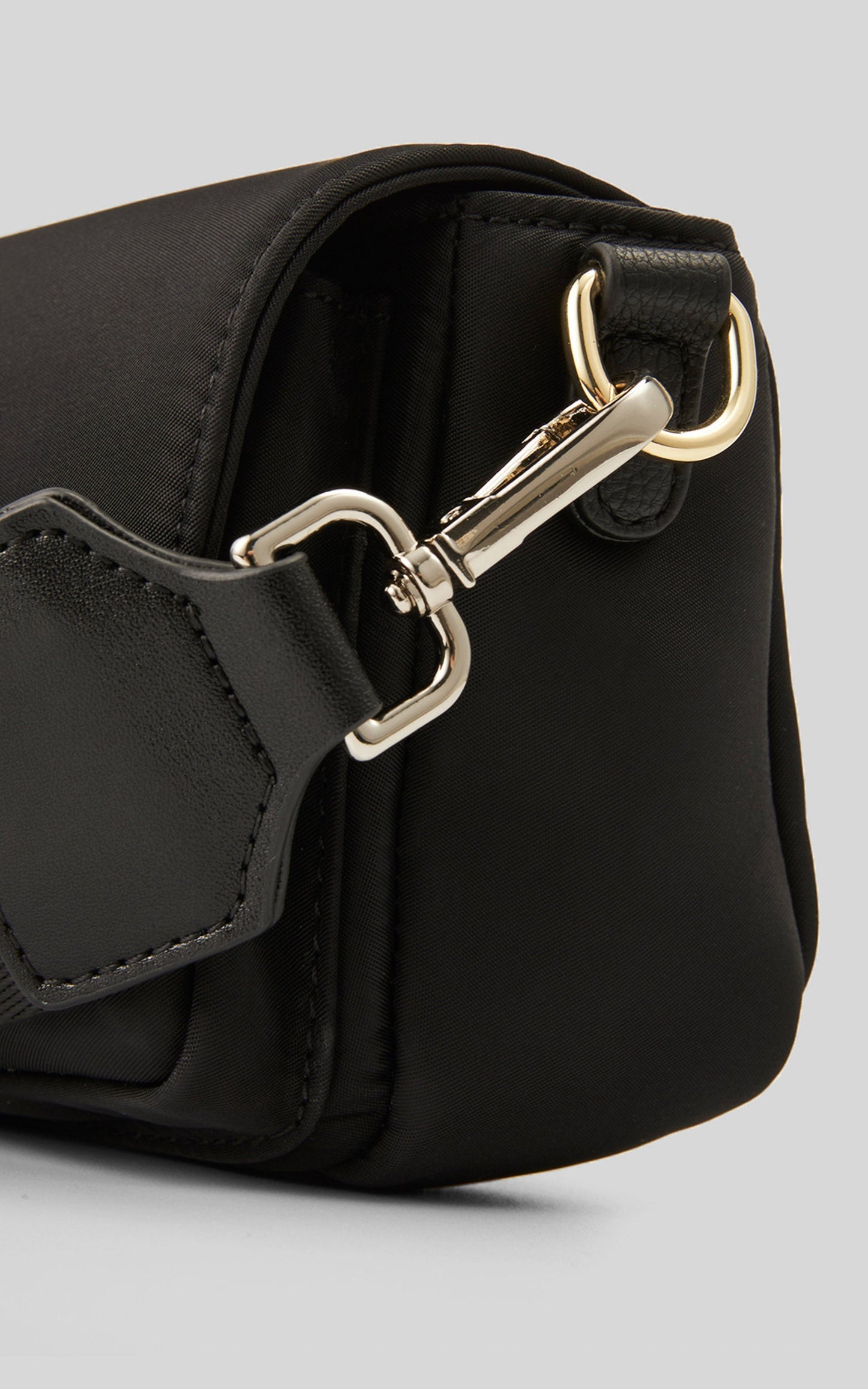 Nakedvice - The NV Utility Nylon Bag in Black