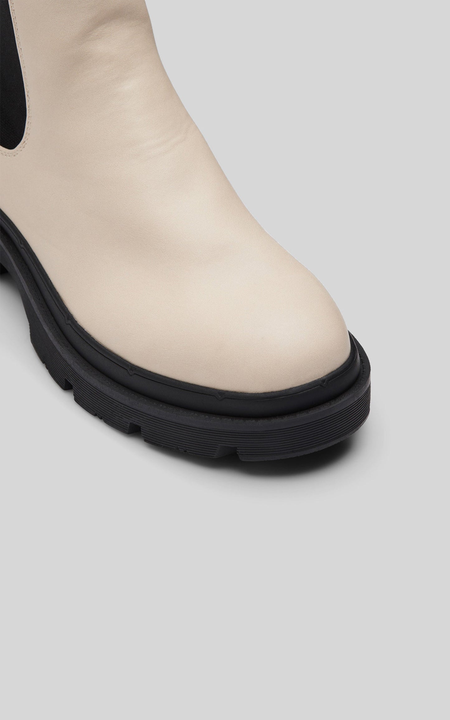 Therapy - Threadbo Boots in Bone