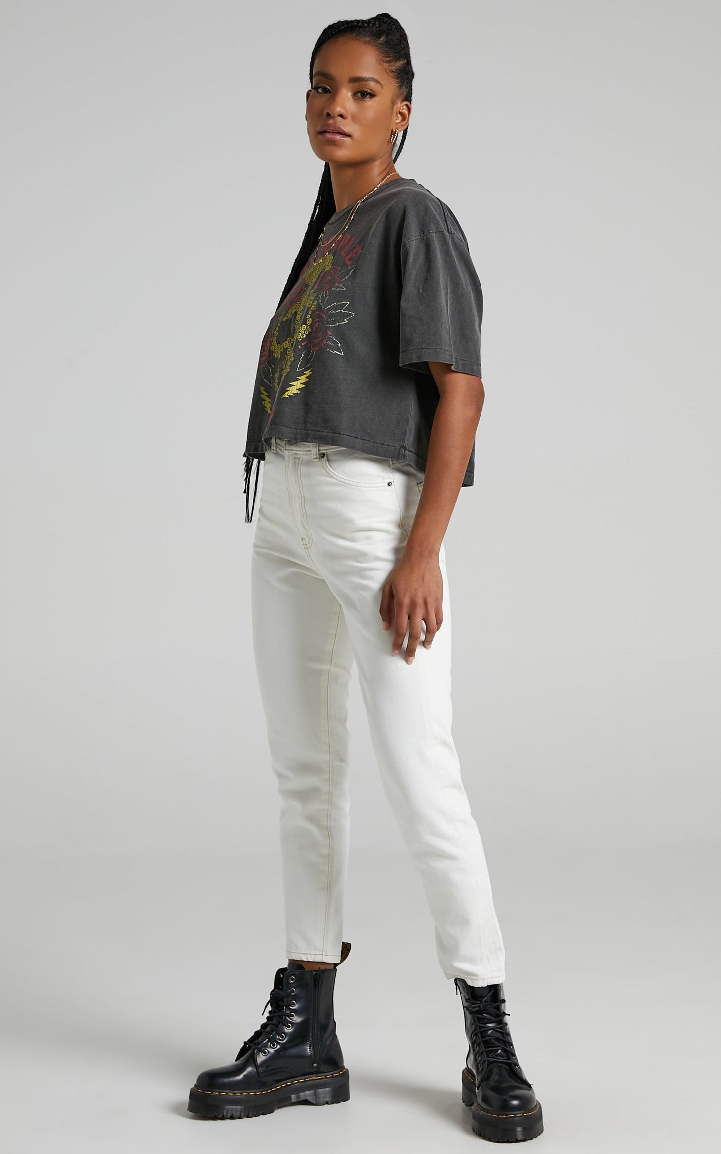 The People Vs - Dead Roses Vintage Helena Tee in Ultra Black