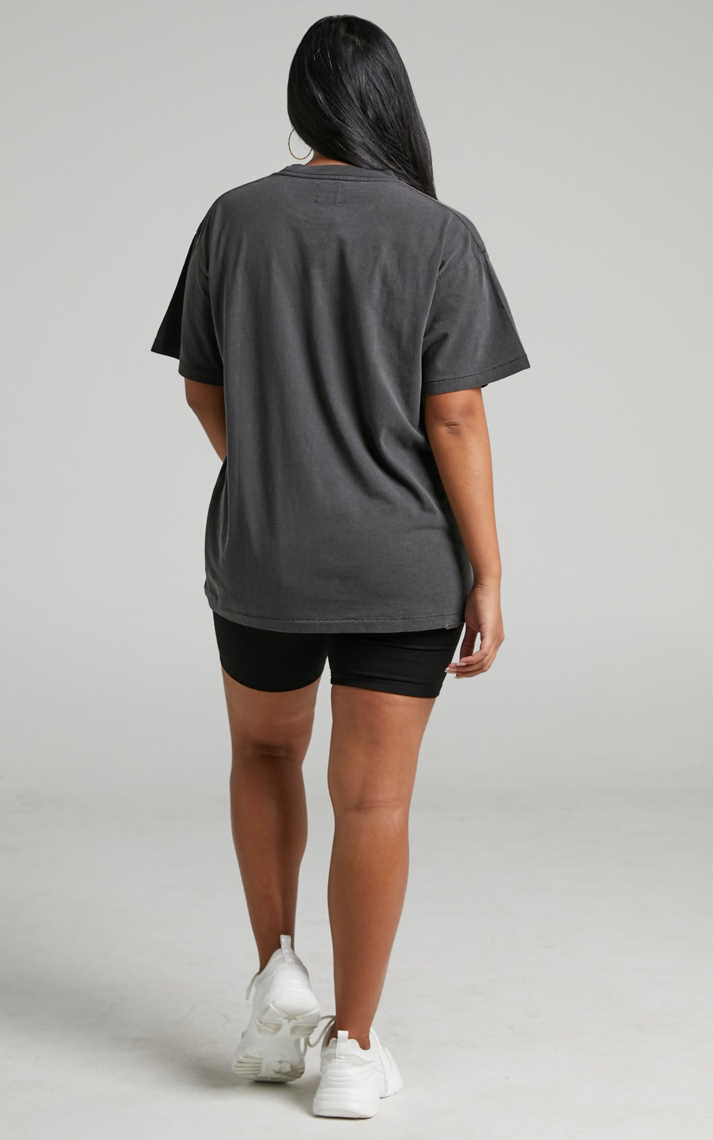 The People Vs - Hallucinate Boyfriend Tee in Vintage Black