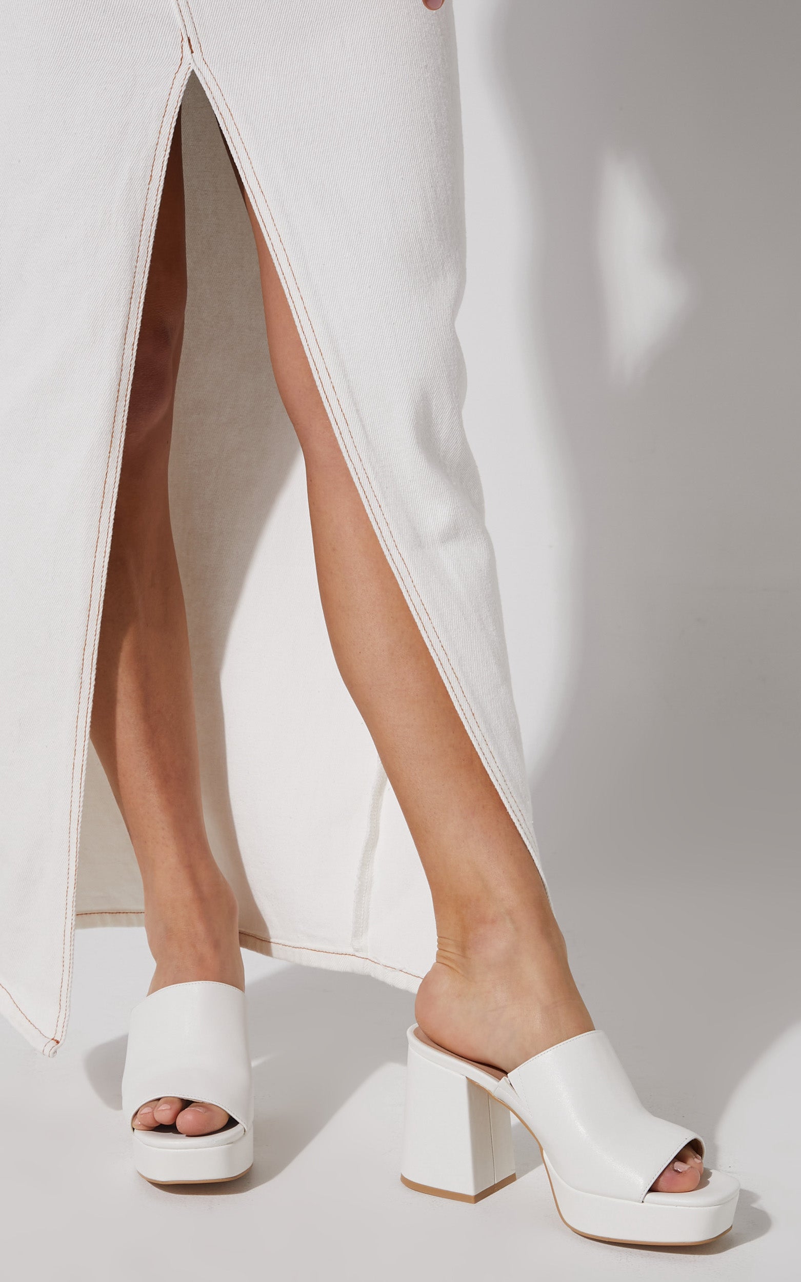 Therapy - Arizona Heels in White