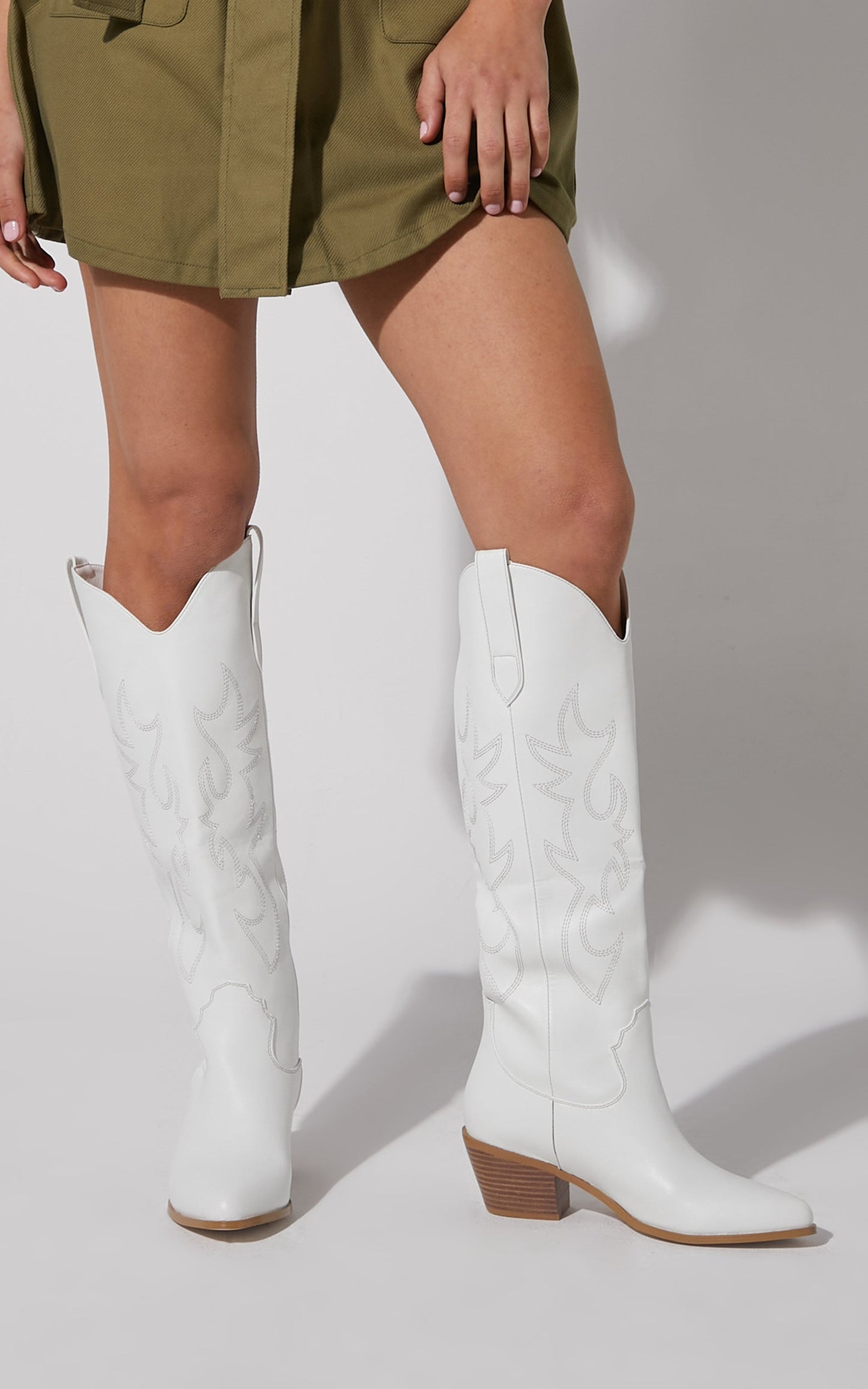 Billini - Urson Boots in White