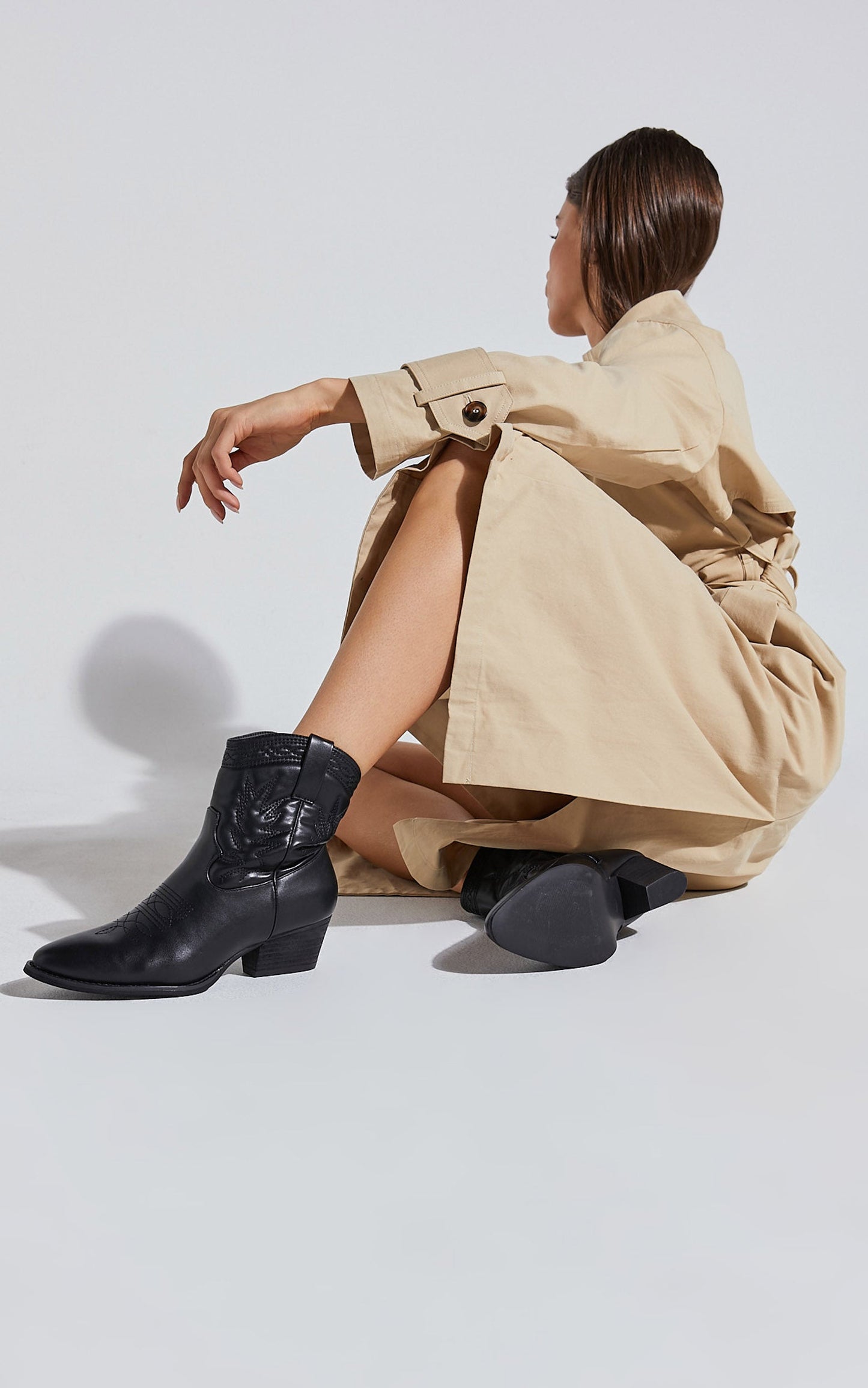 Therapy - Wilder Boots in Black