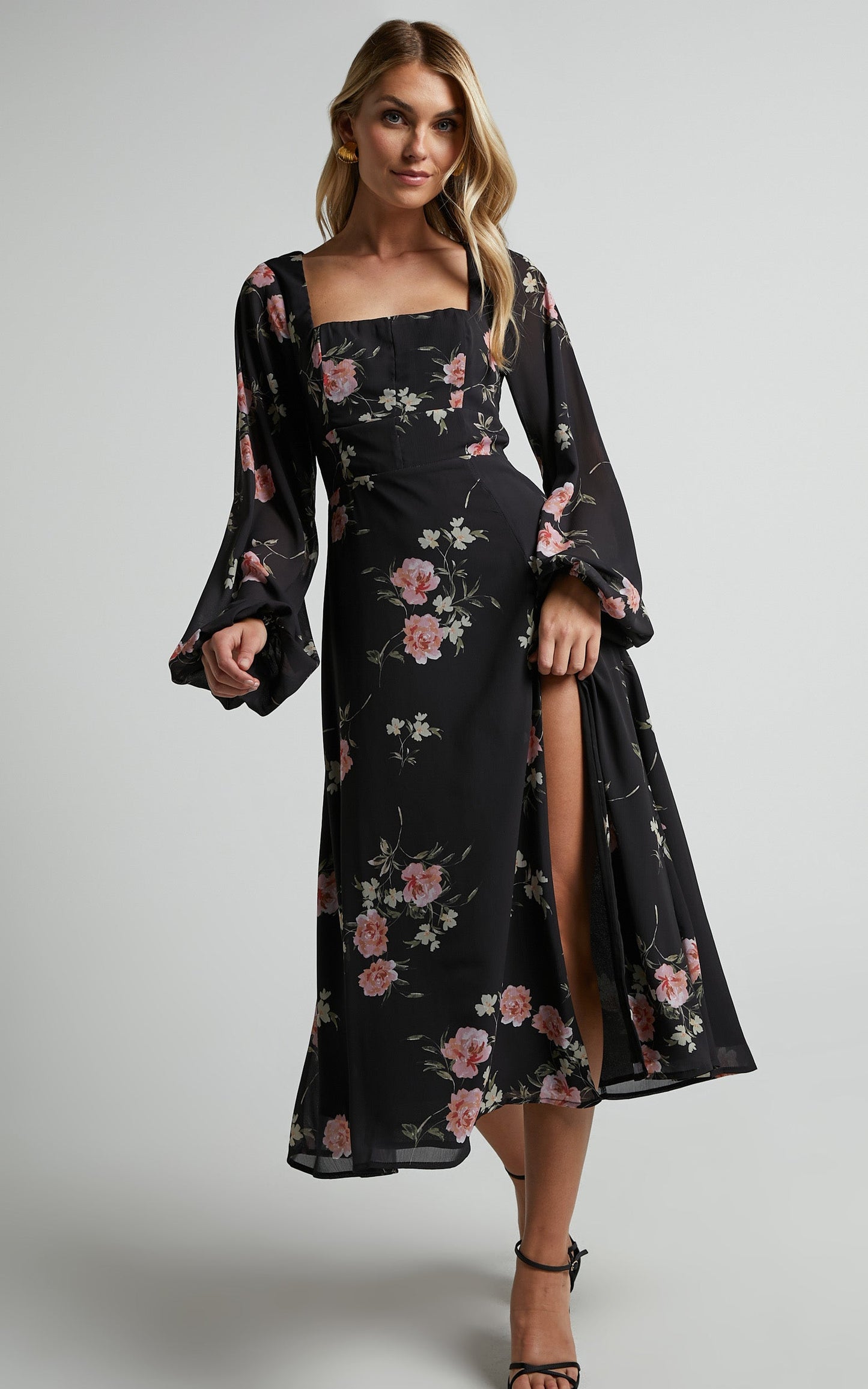 Tionna Dress - Long Sleeve Midi Dress in Blushing Floral