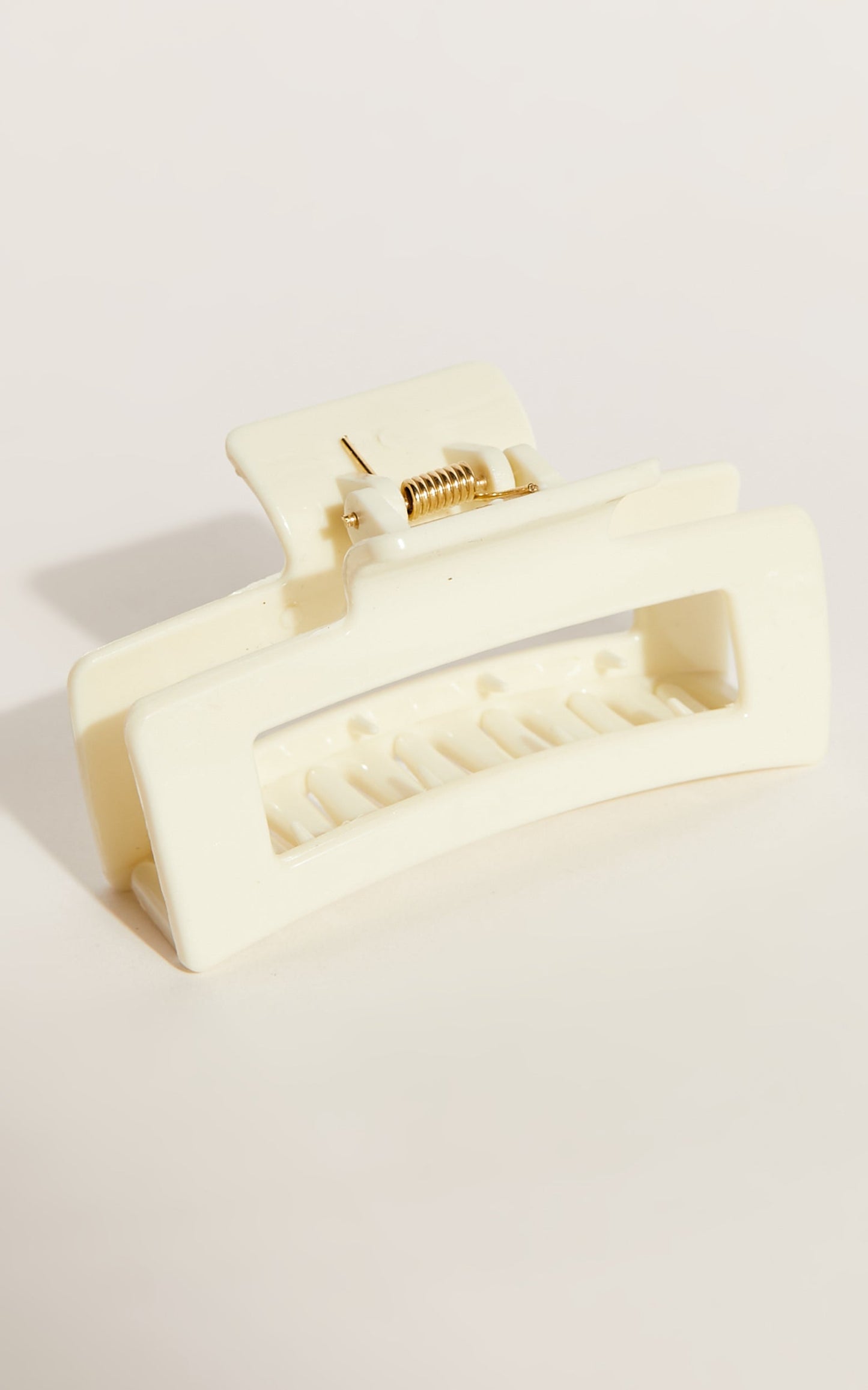 Torres Hair Clip in Cream