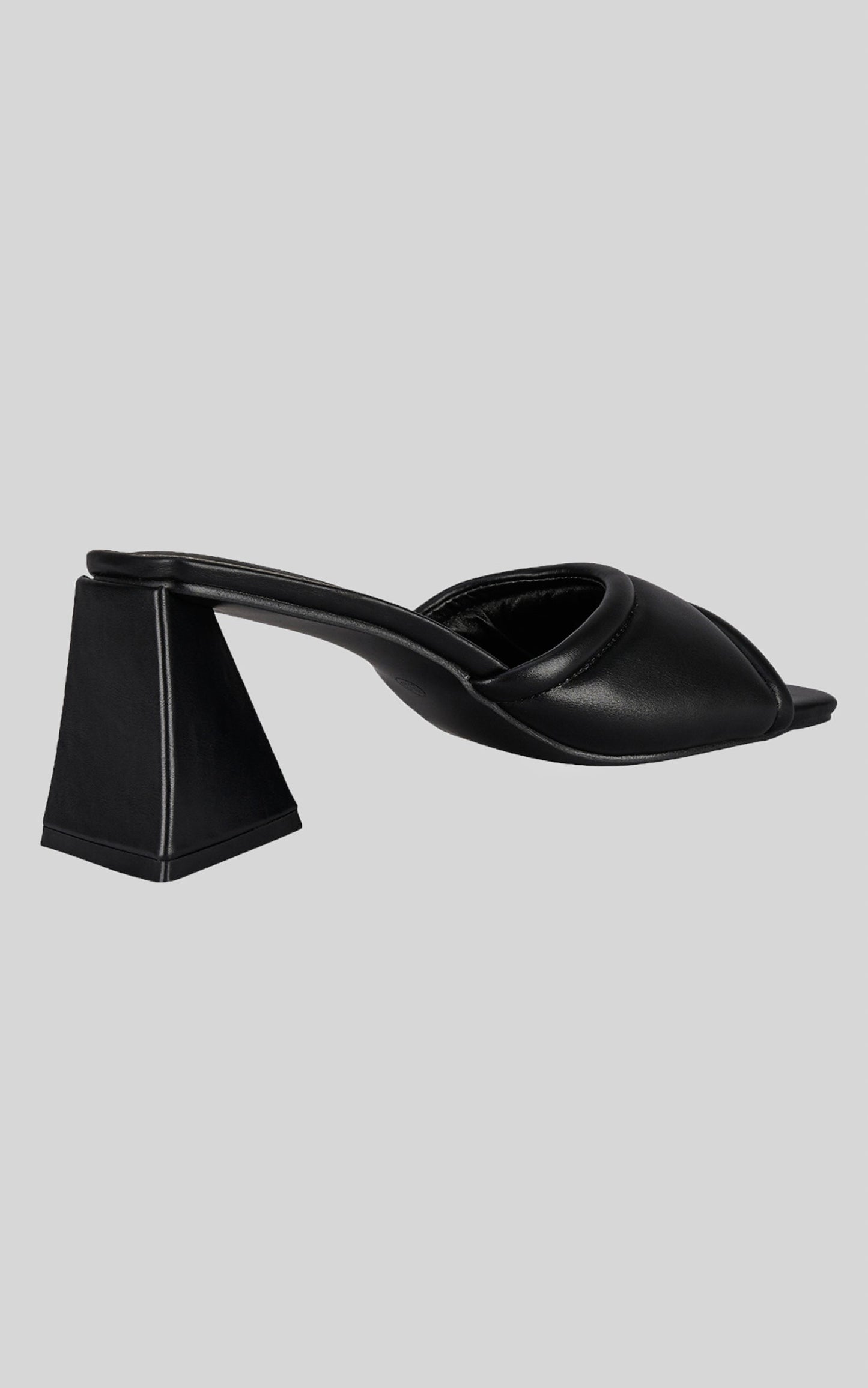 St Sana - Tycho Mule Heels in Black