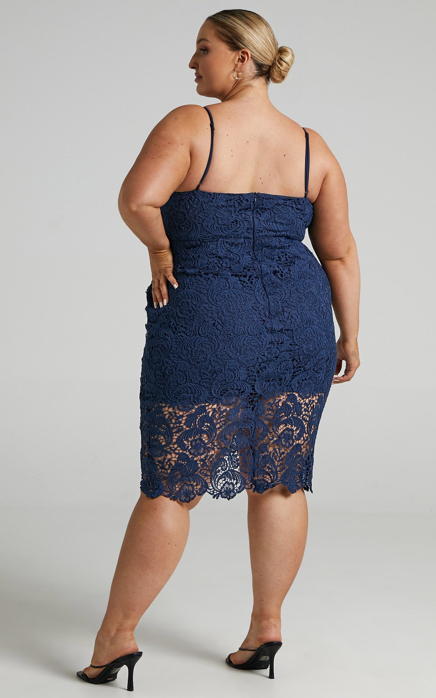 Typical Lover Dress in Navy Lace