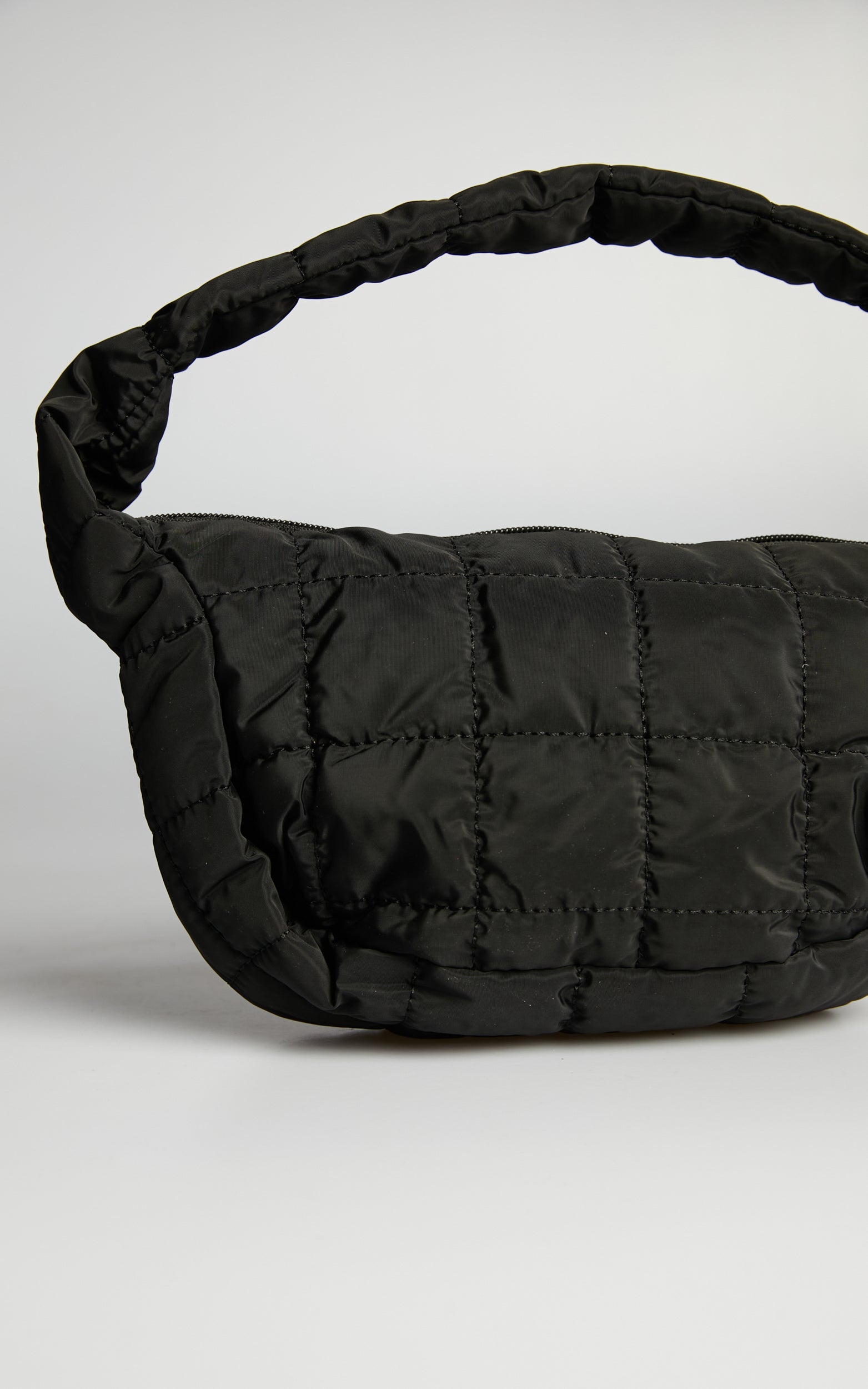 Valliria Quilted Bag in Black