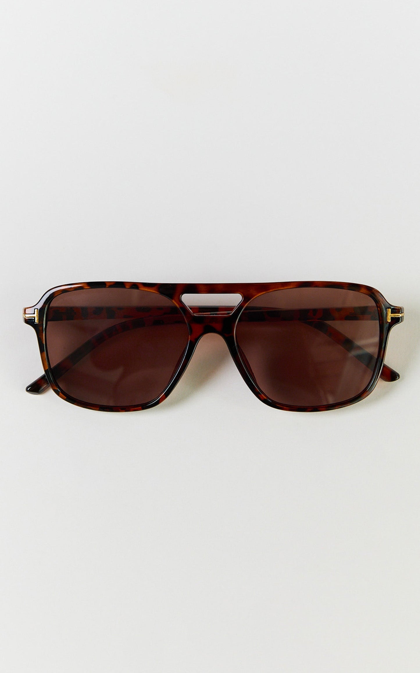 Vera Sunglasses - Square Sunglasses in Torte
