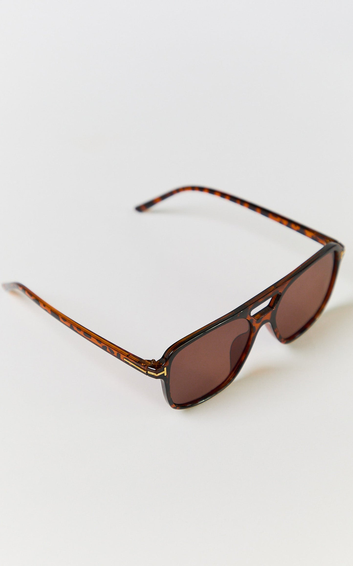 Vera Sunglasses - Square Sunglasses in Torte