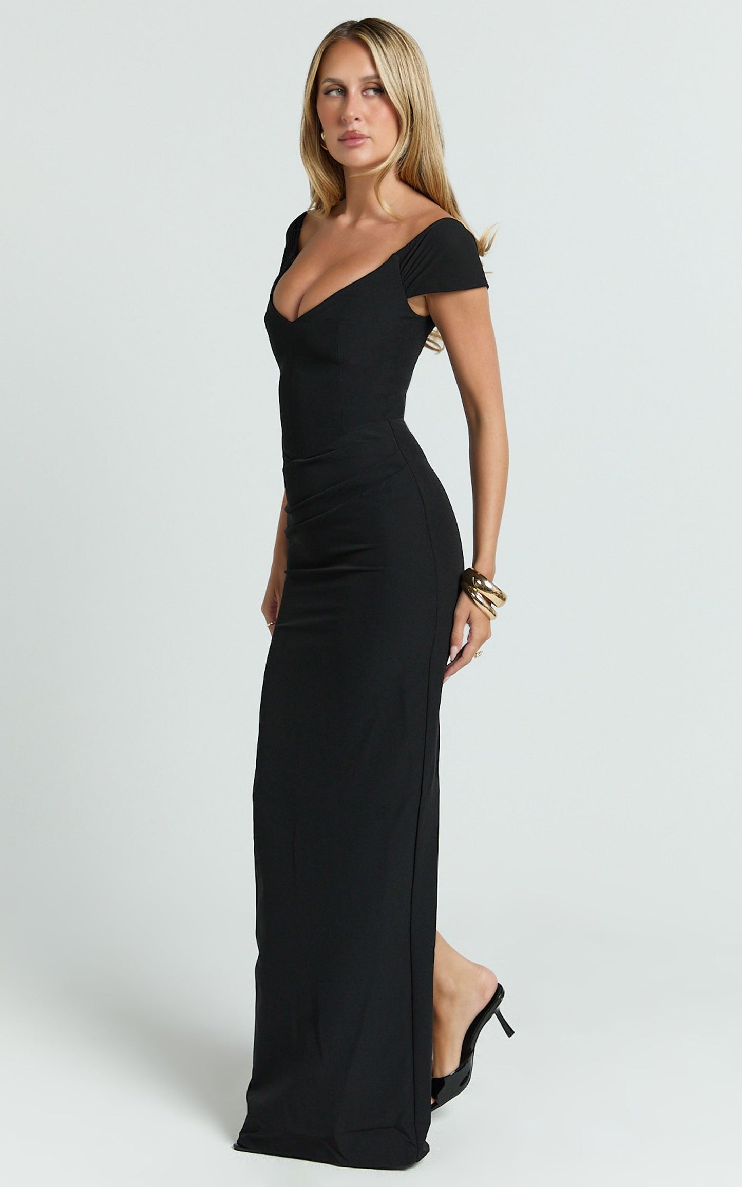 Veronika Maxi Dress - Off Shoulder Plunge High Split Dress in Black