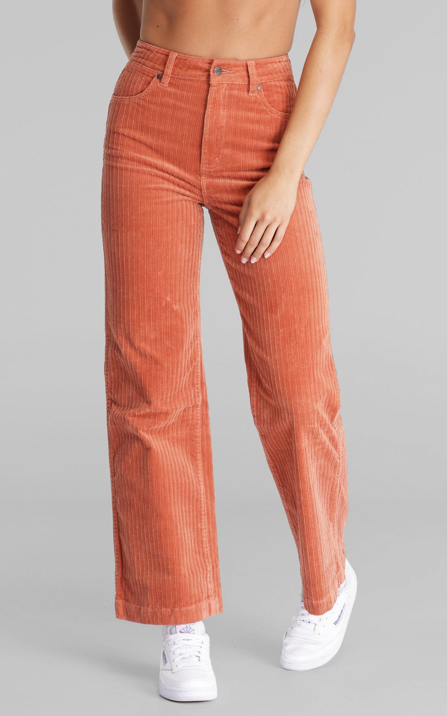 Wrangler - HI BELLS Cord in SAFFRON CORD
