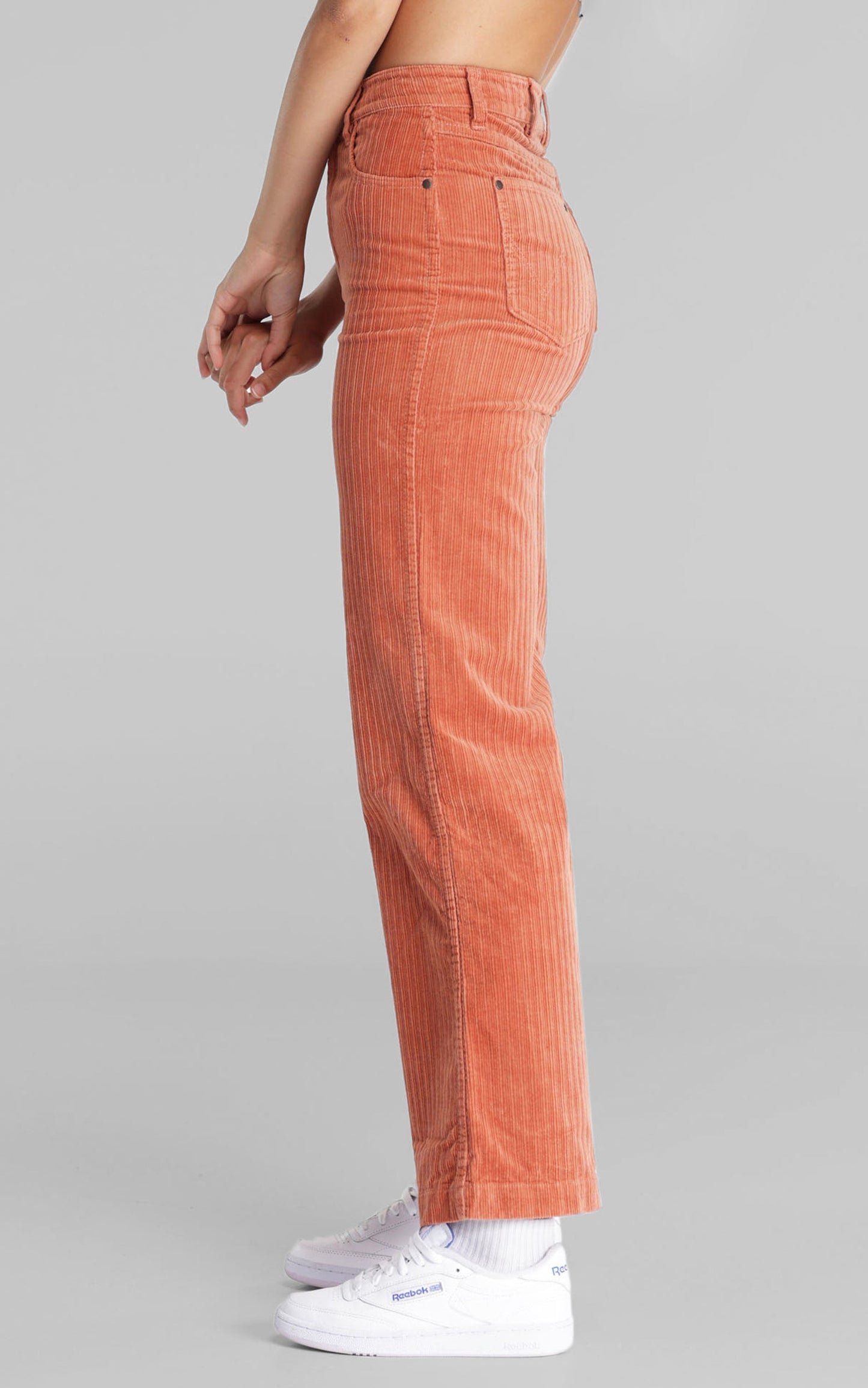 Wrangler - HI BELLS Cord in SAFFRON CORD