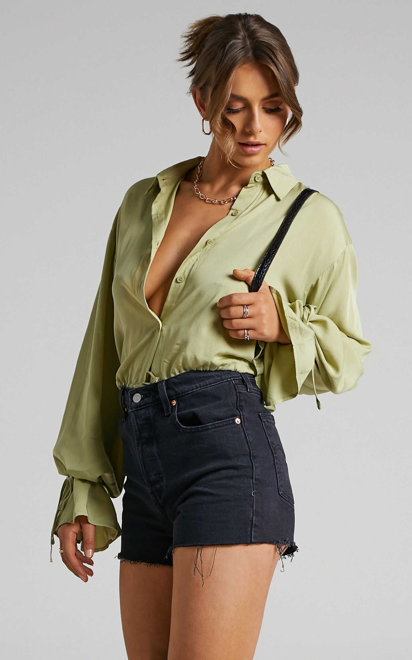 Wanda Shirt - Button Up Shirt in Green