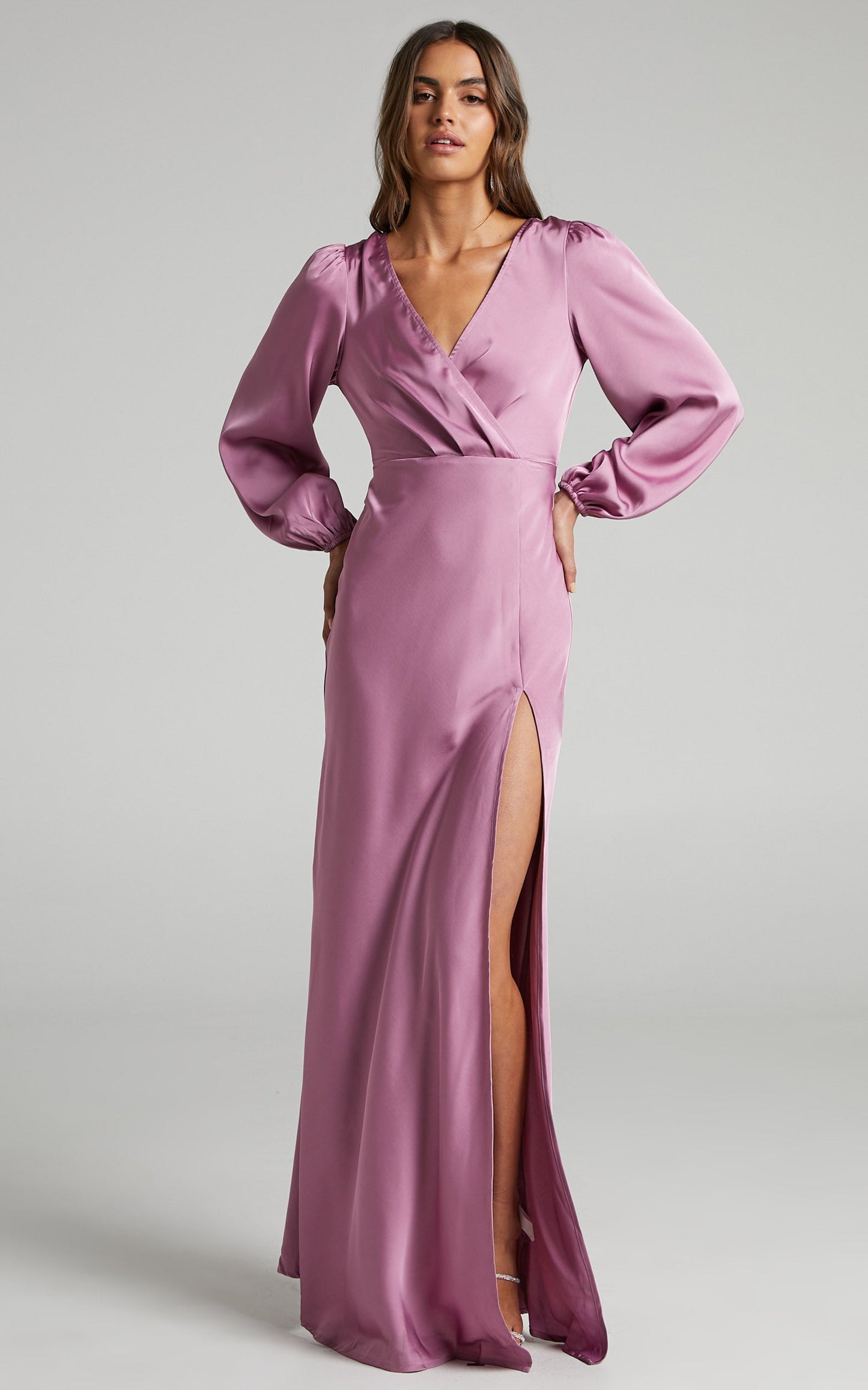Wellah Maxi Dress - Balloon Sleeve Thigh Split V Neck Satin Dress in Orchid