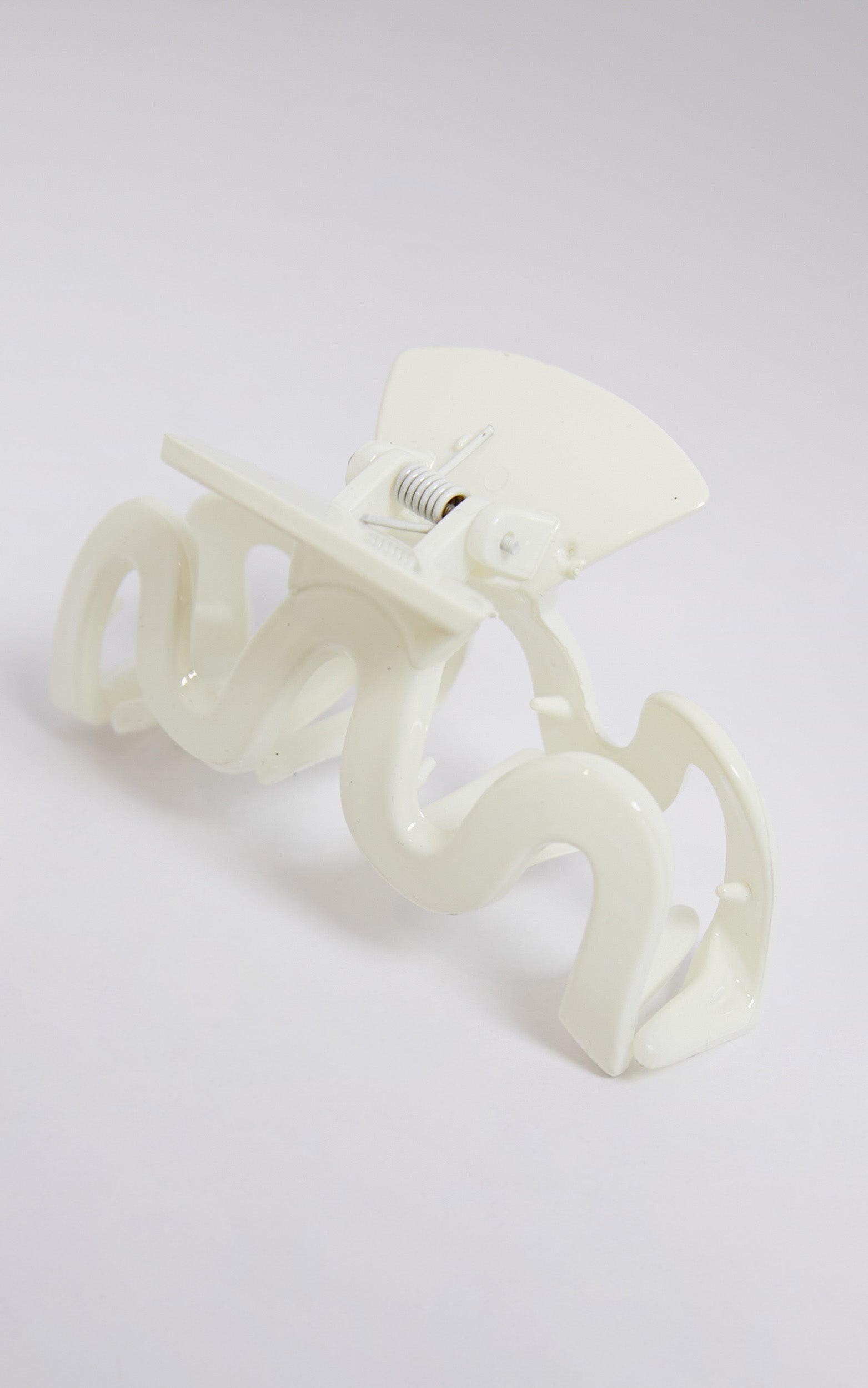 Wilde Hair Clip in Cream
