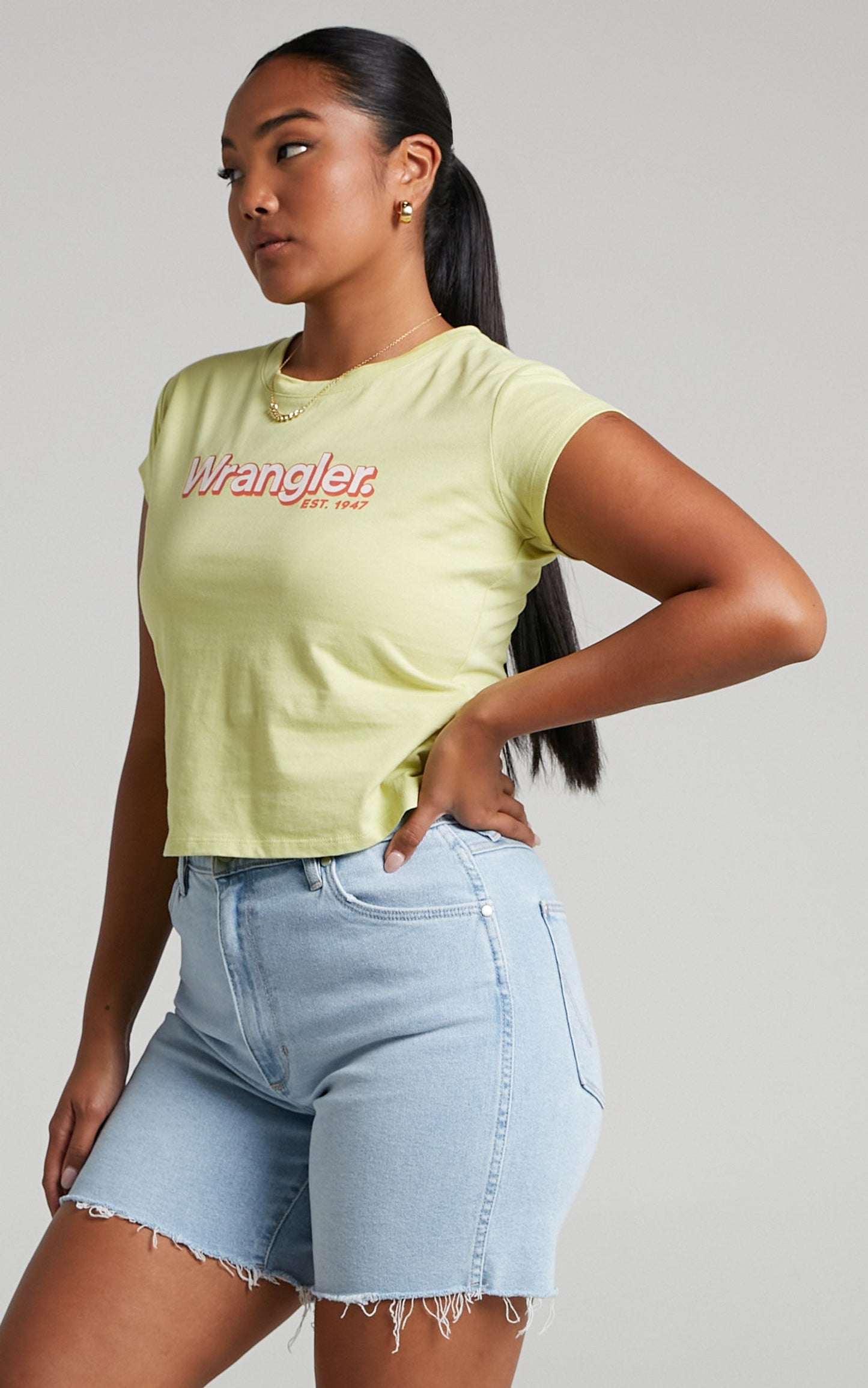 Wrangler - 90s Shrunken Tee in Lemongrass