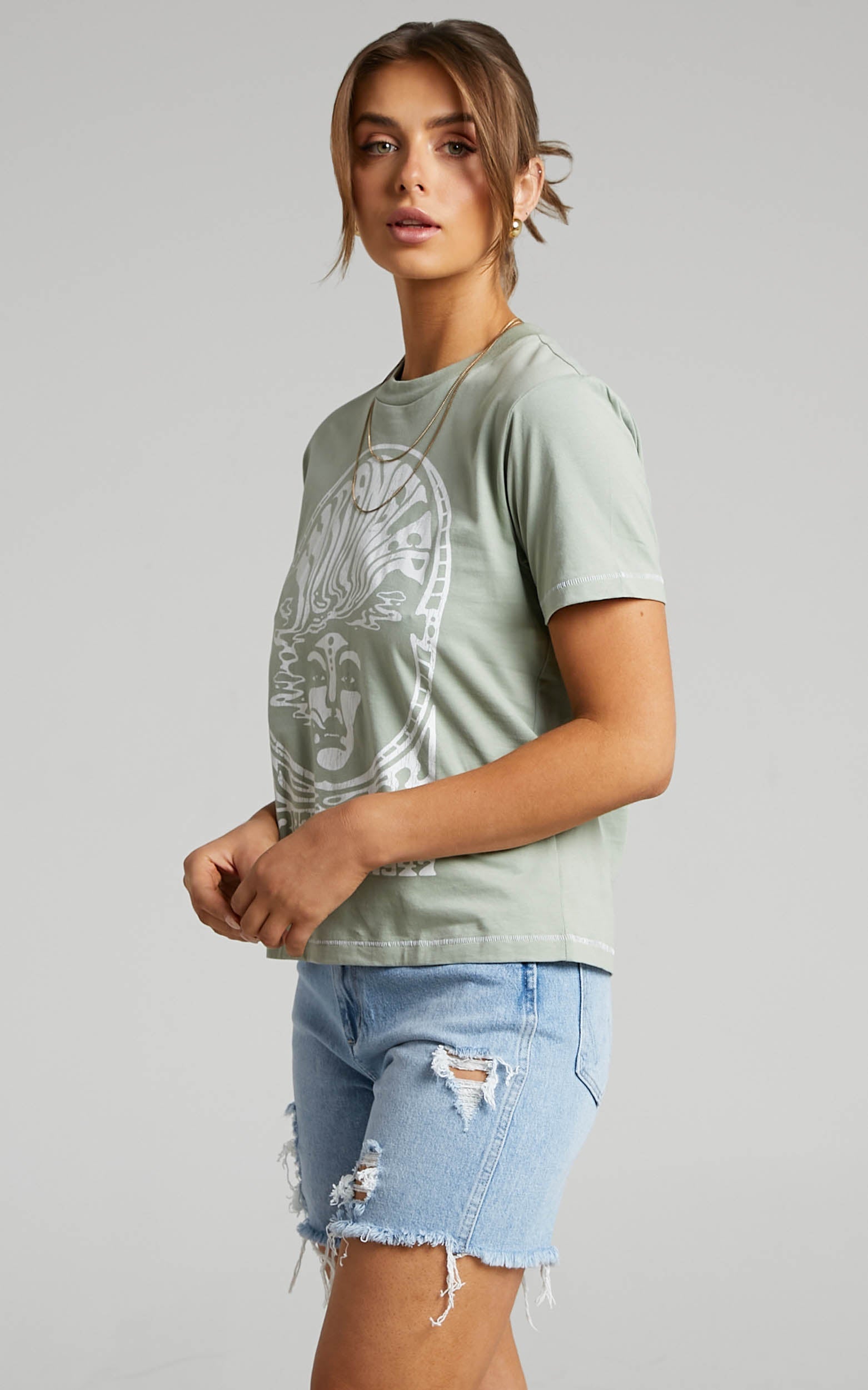 Wrangler - Burning Desire Tee in Desert Sage