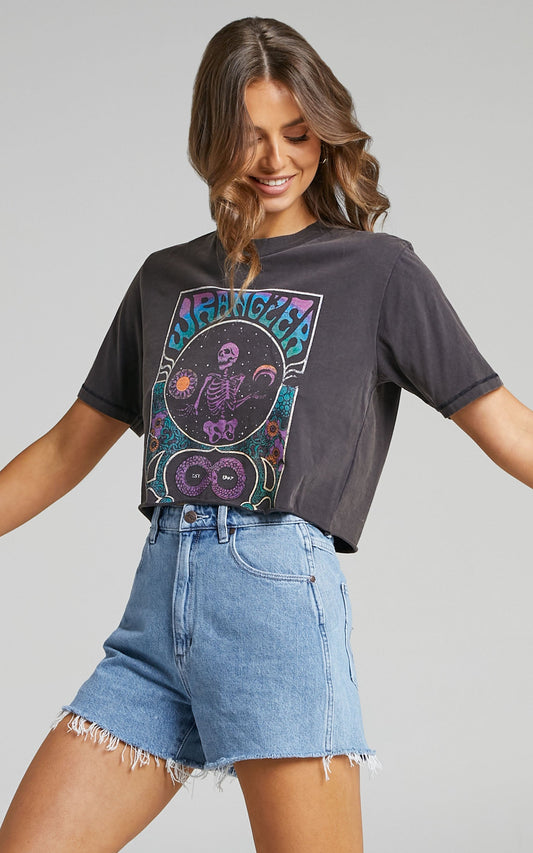 Wrangler - CELESTIAL BONES CROP TEE in Worn  Black