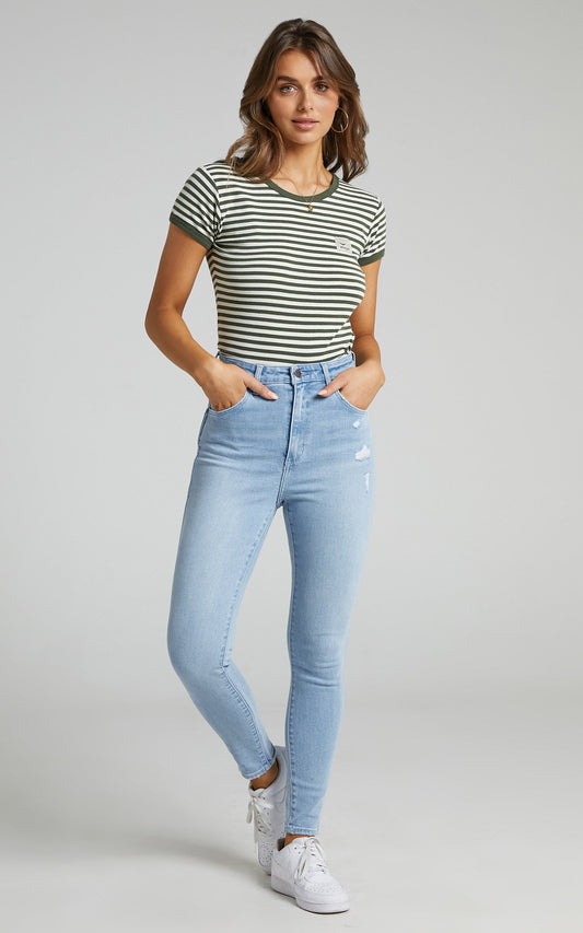 Wrangler - Hi Pins Jean in Solis Fade