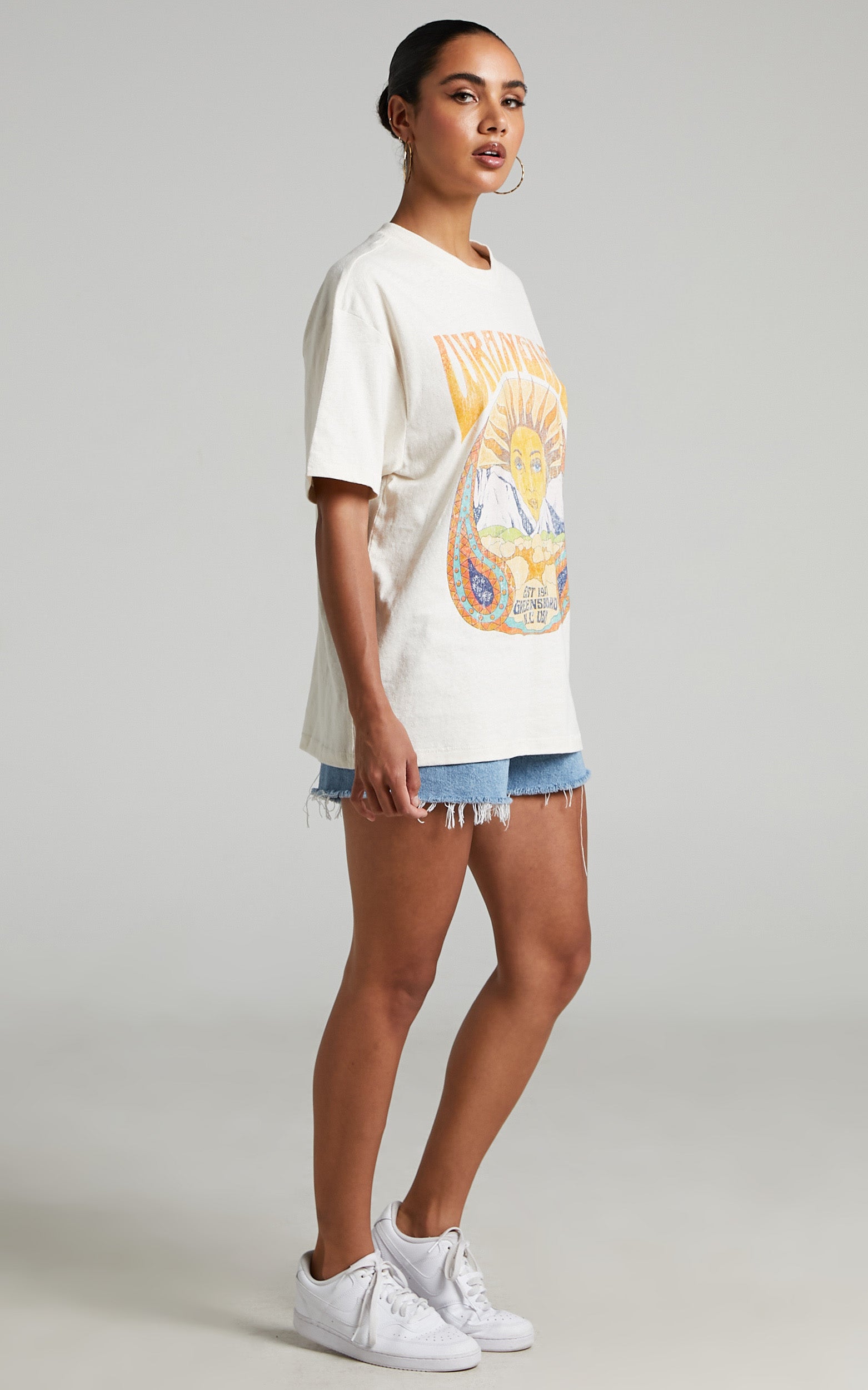 Wrangler - Through Mountains Tee in Ecru