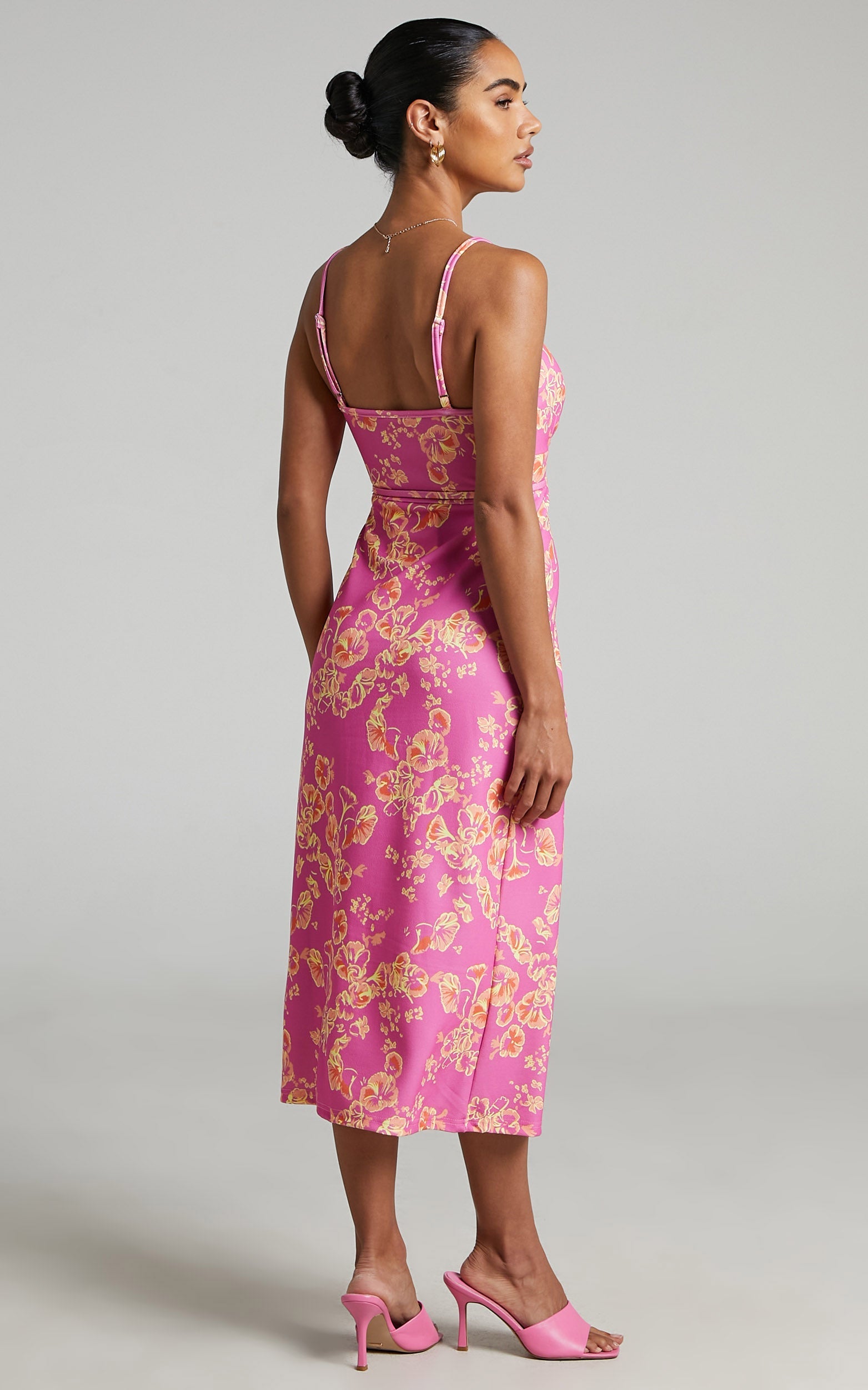 Yara Midi Dress in Floral Fantasia