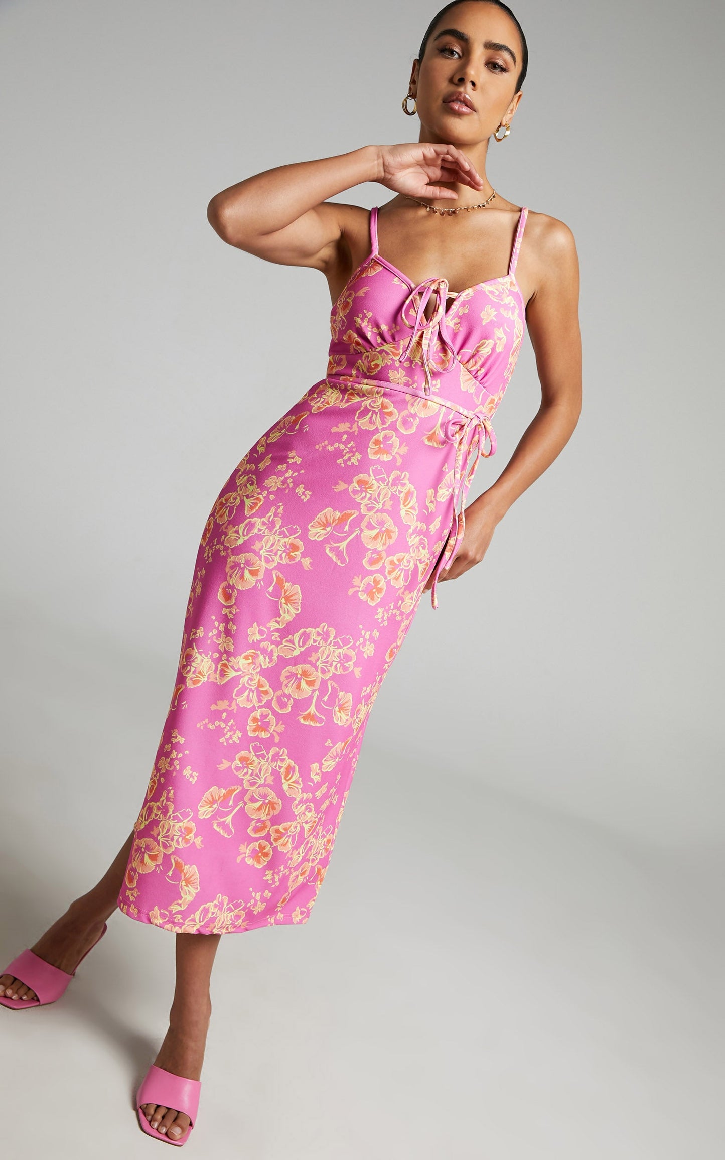 Yara Midi Dress in Floral Fantasia