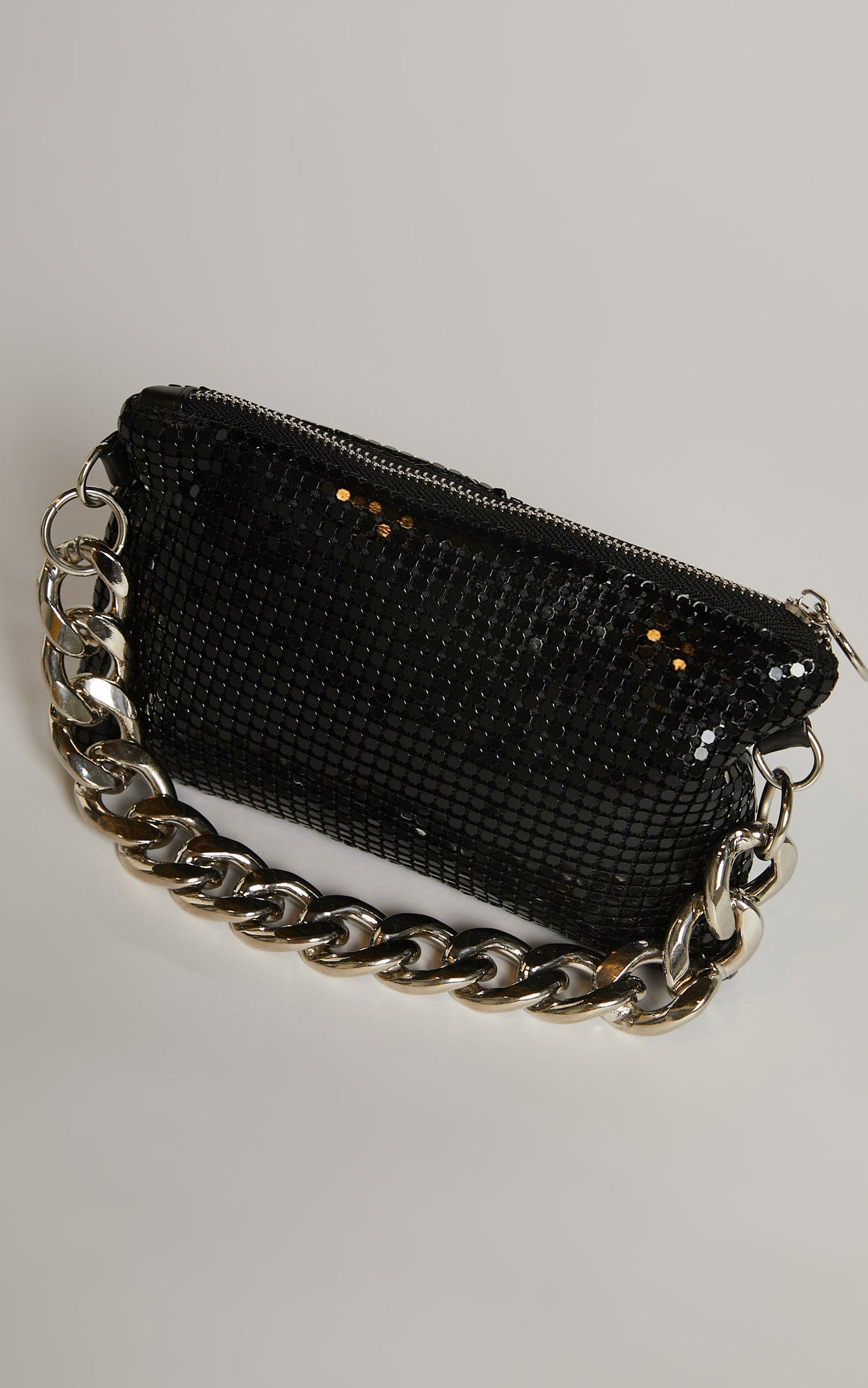 Yeeshai Bag - Sequin Mesh Chain Strap Bag in Black and Silver