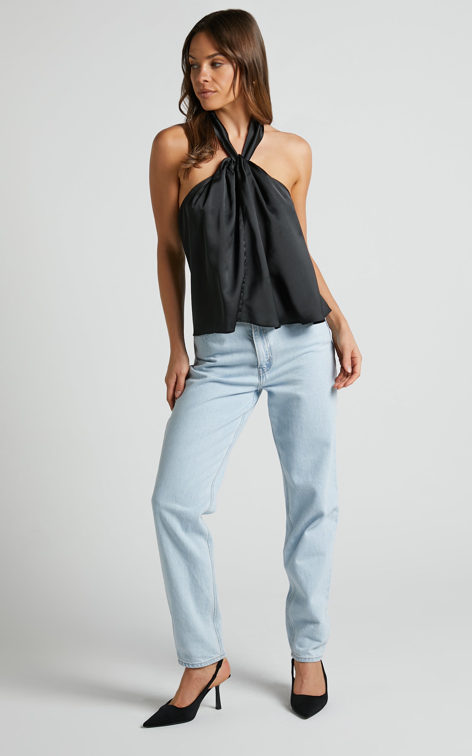 Yenvi Top - Twist Halter Neck Top in Black