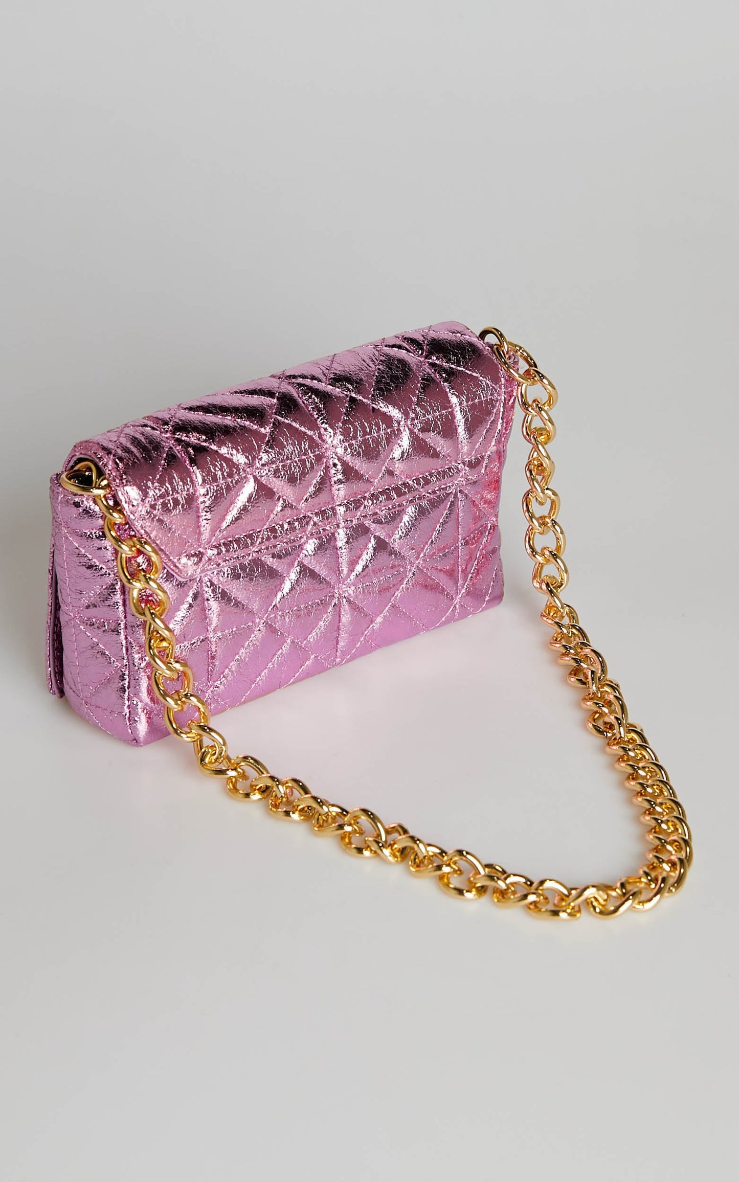 Ysolde Chain Strap Quilted Metallic Shoulder Bag in Pink
