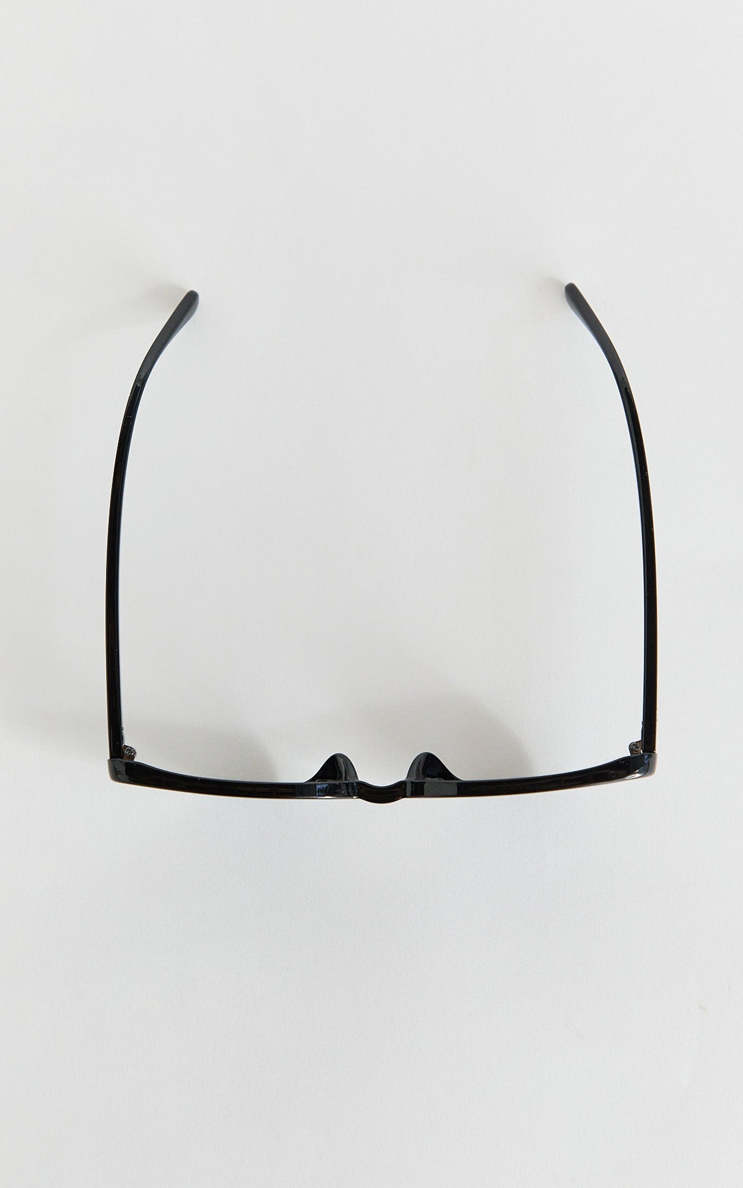 Yvette Sunglasses - Cat Eye Sunglasses in Black