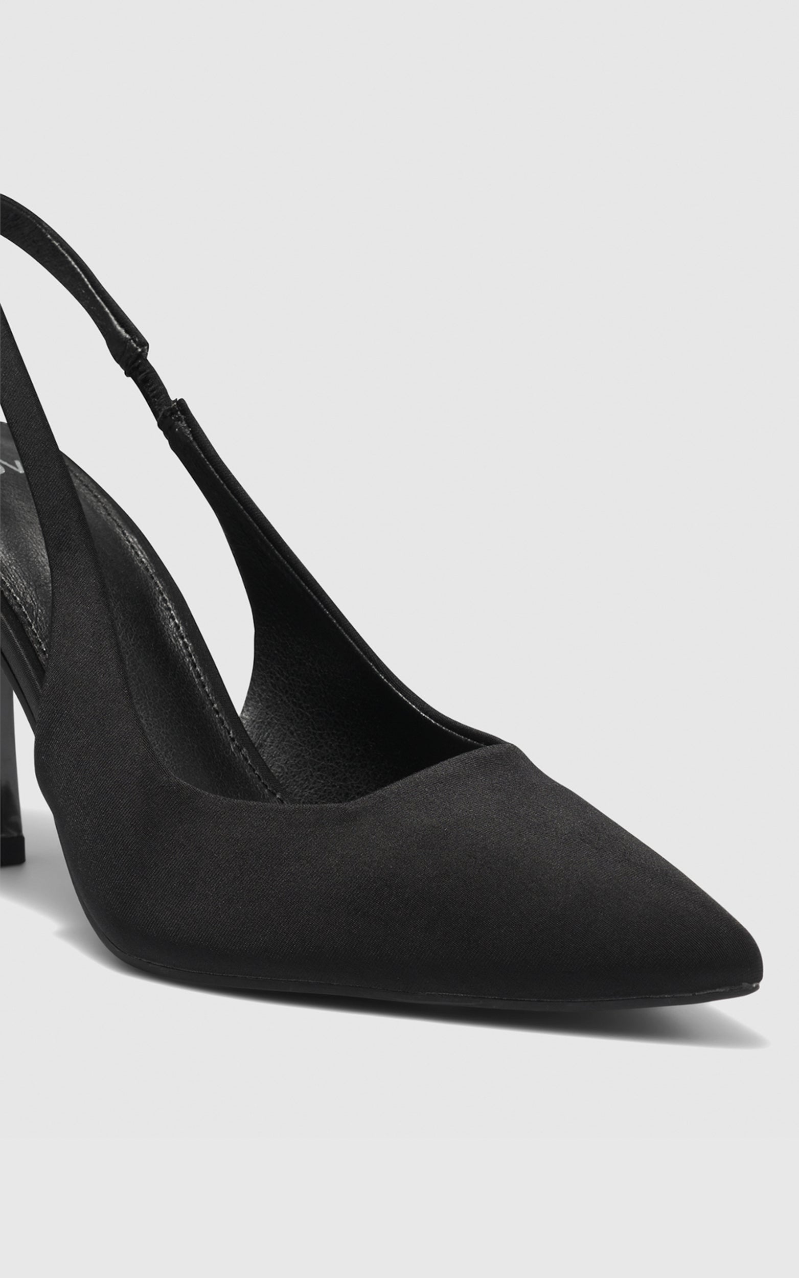 Novo - Zafu Heels in Black