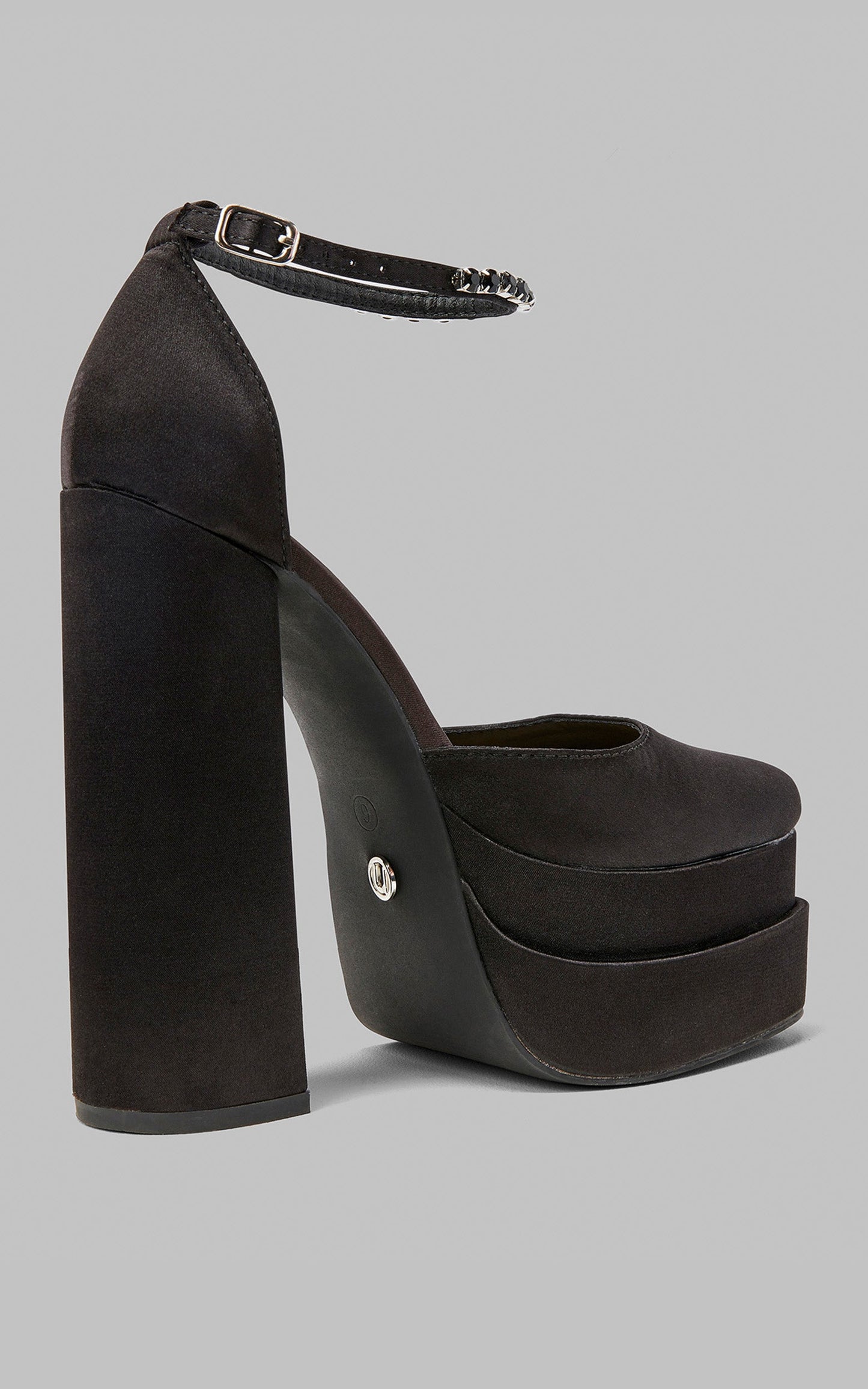 Novo - Zaguar Heels in Black