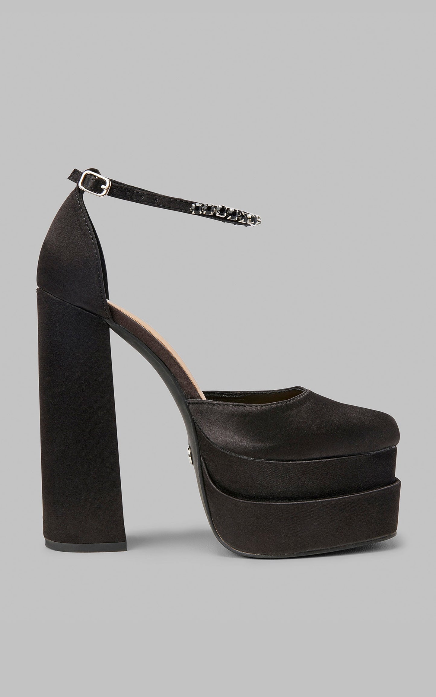 Novo - Zaguar Heels in Black