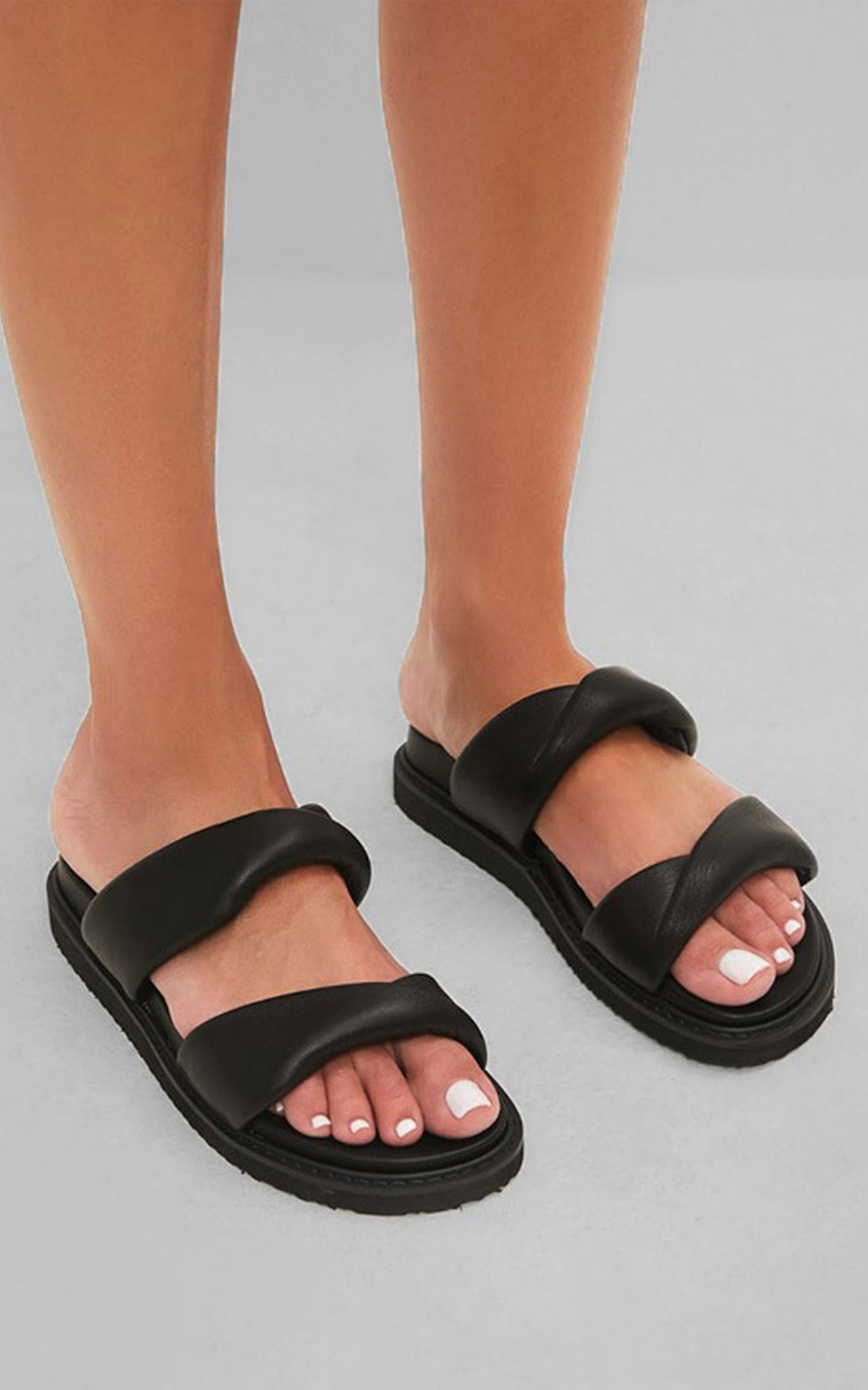Billini - Zonya Slides in Black