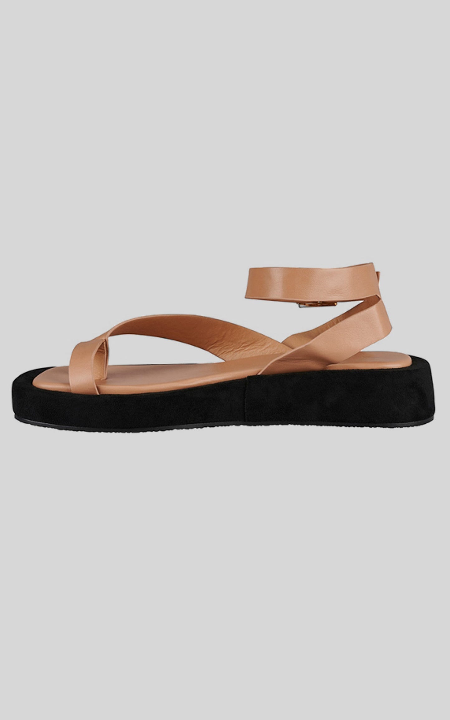 St Sana - Zelda Flatform Sandals in Tan