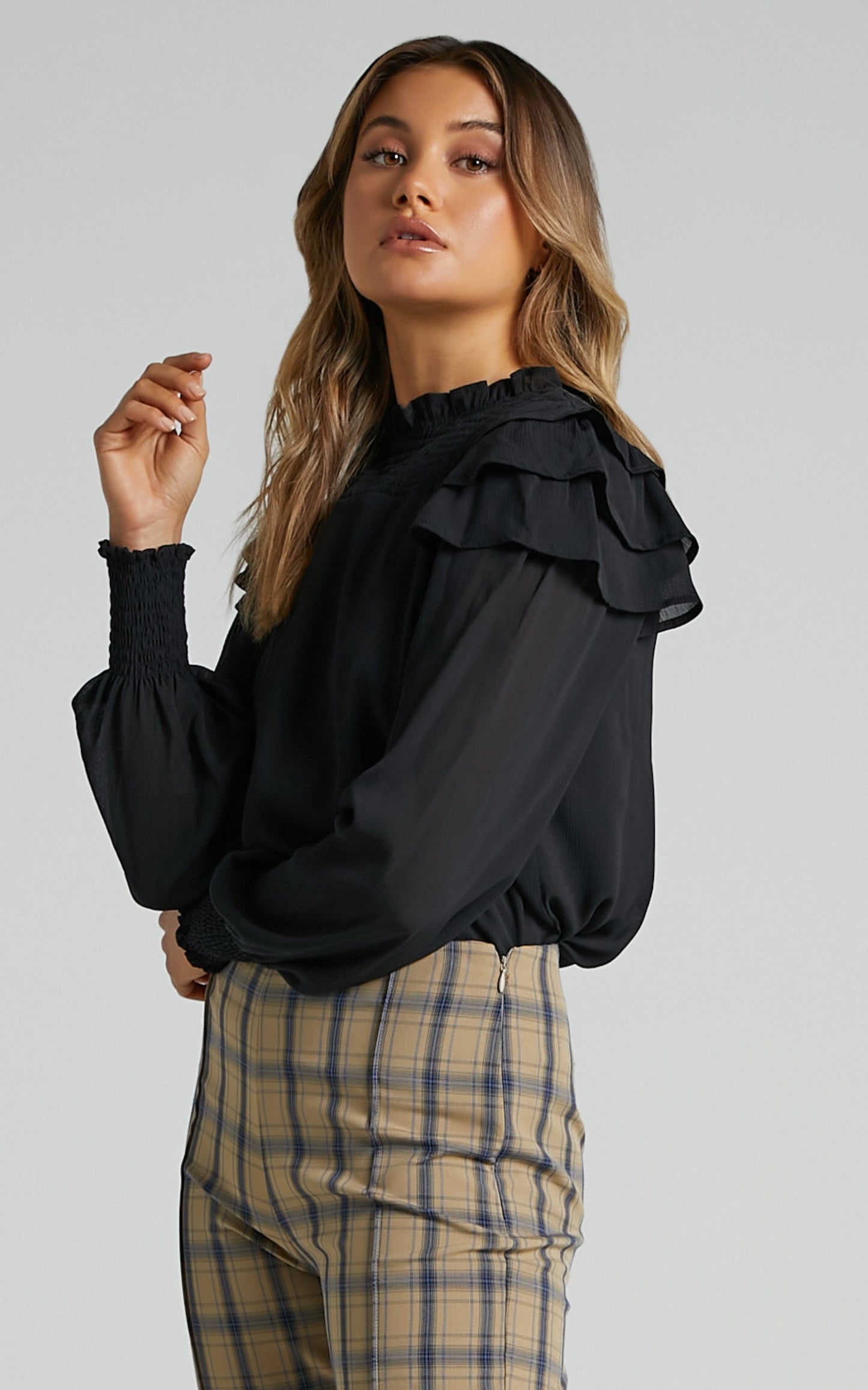 Zenobia Top - Longsleeve Ruffle Top in Black