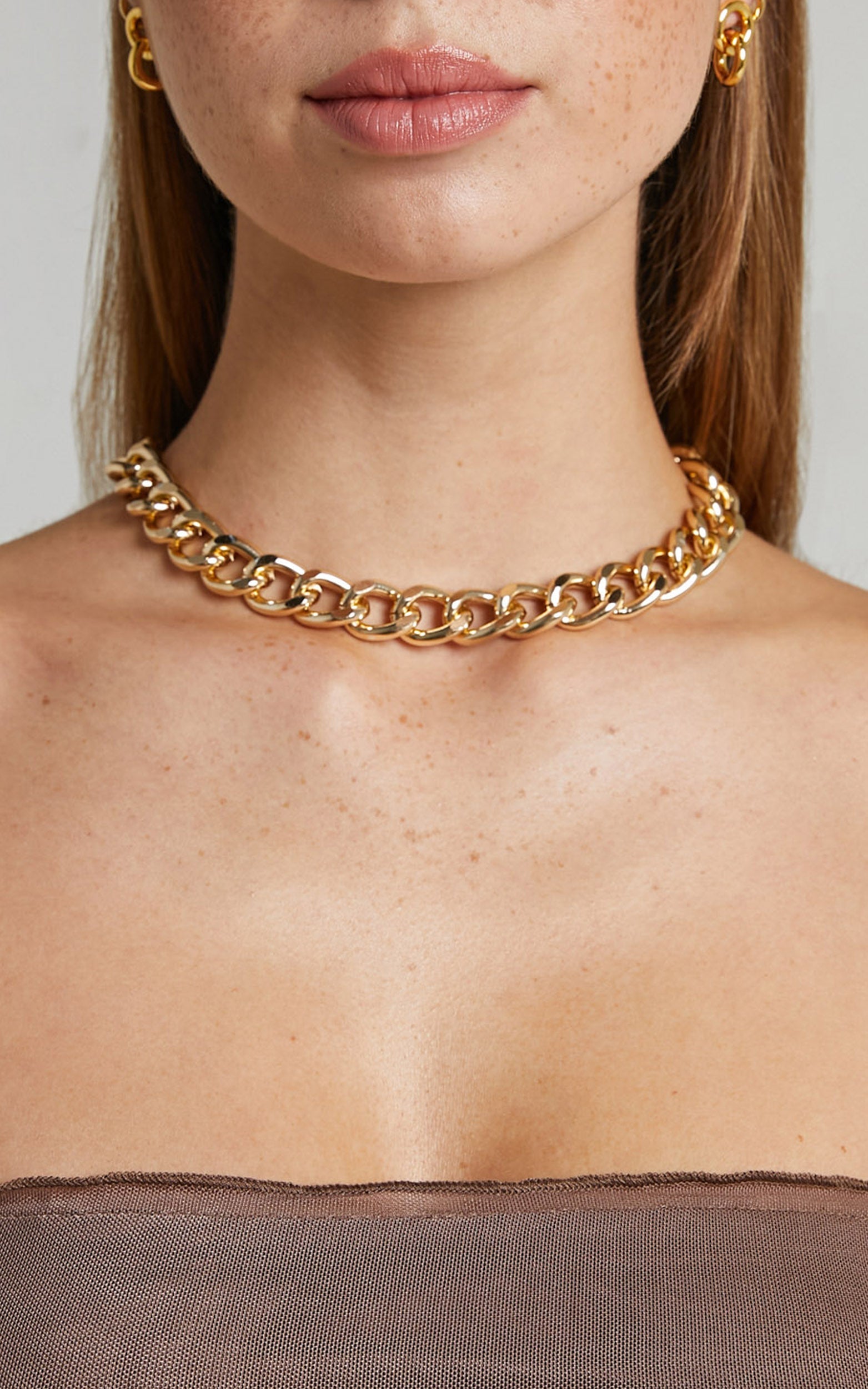 Zetta Necklace in Gold