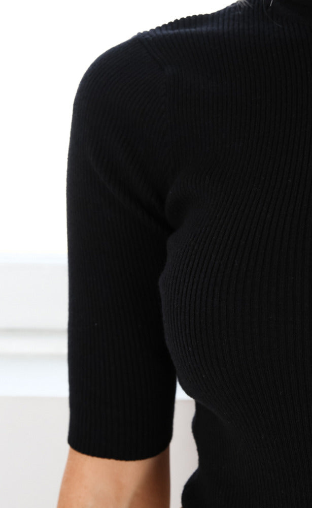 High Aims Knit Top In Black
