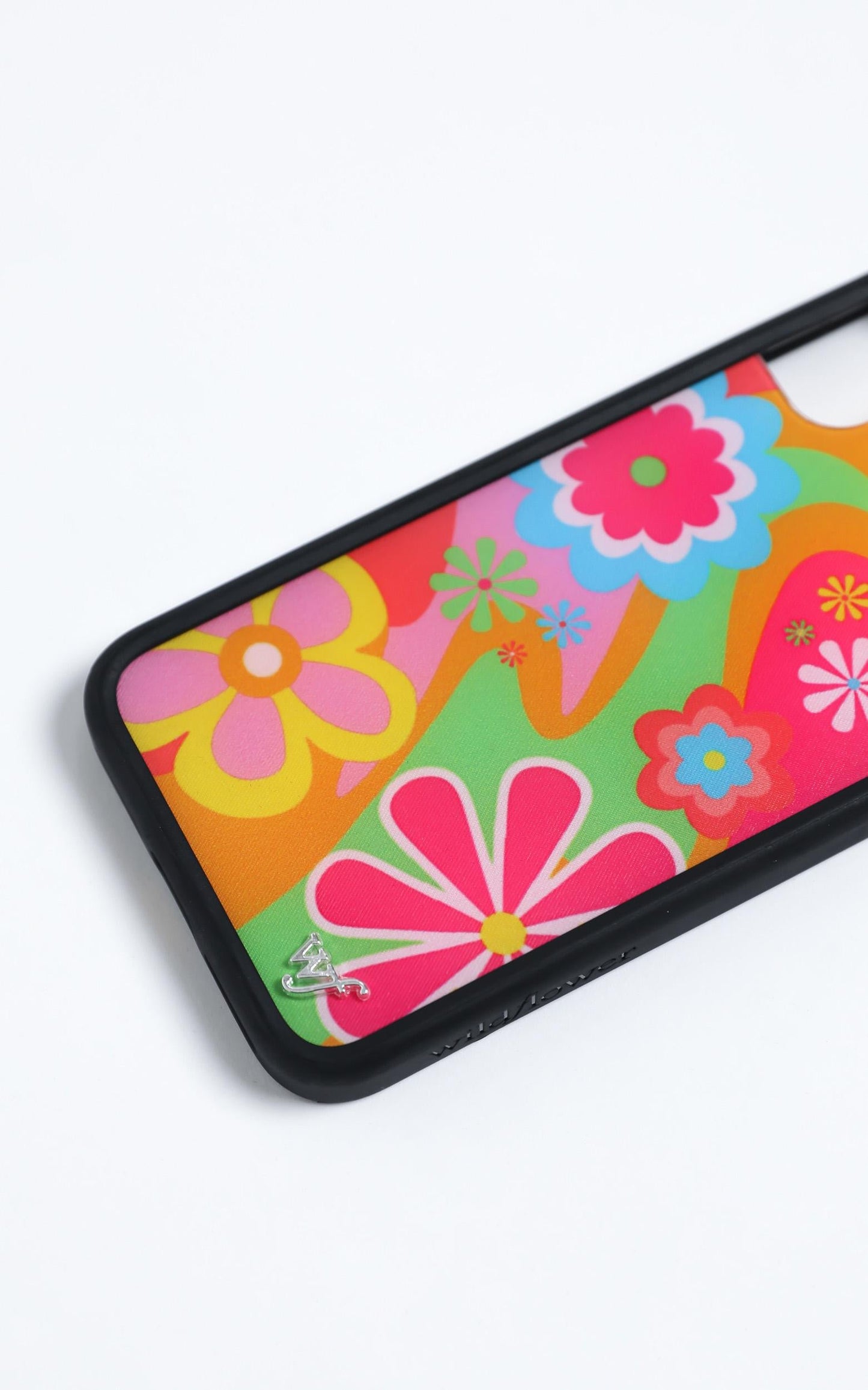 Wildflower - Iphone Case in Groovy Flowers