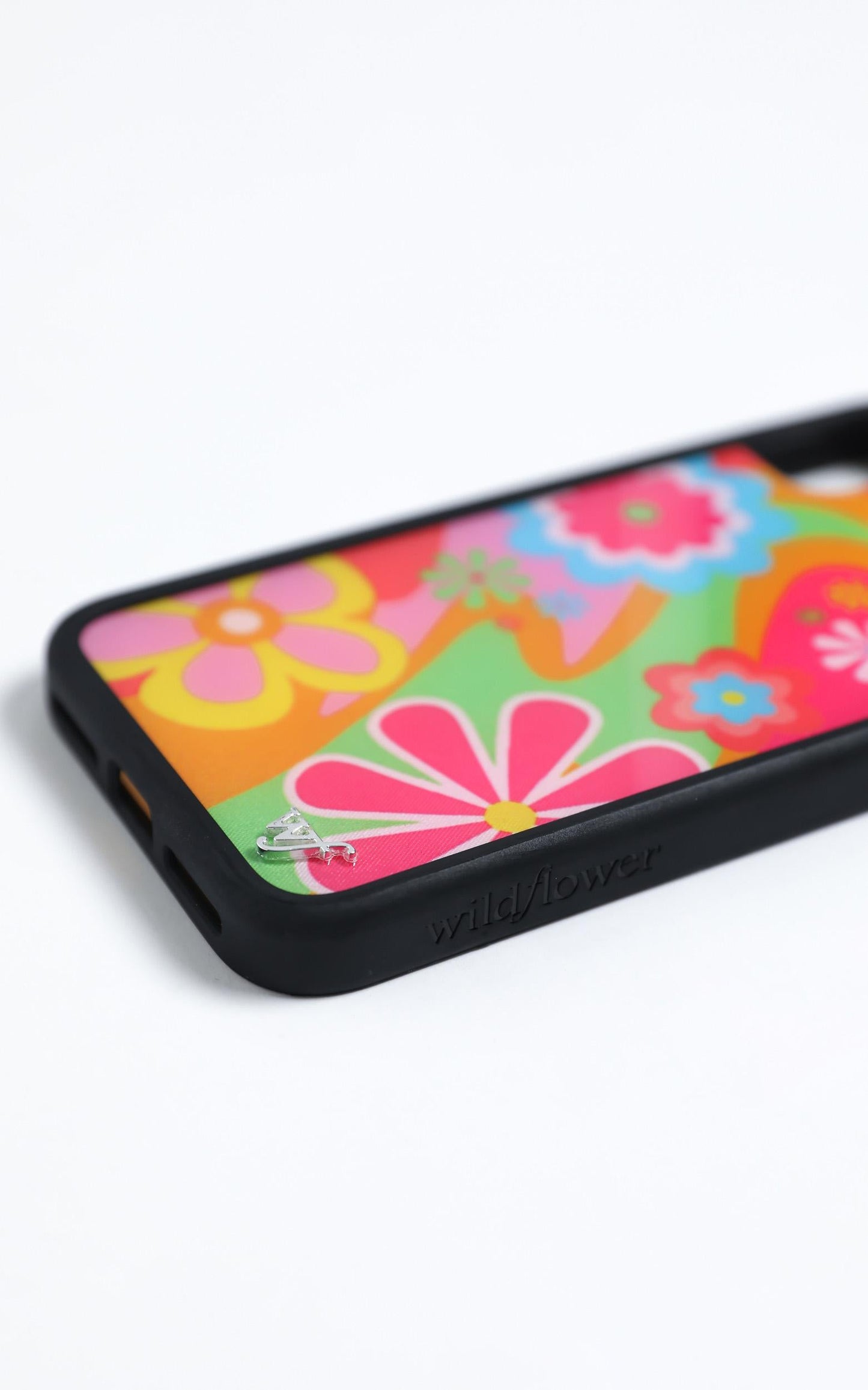 Wildflower - Iphone Case in Groovy Flowers