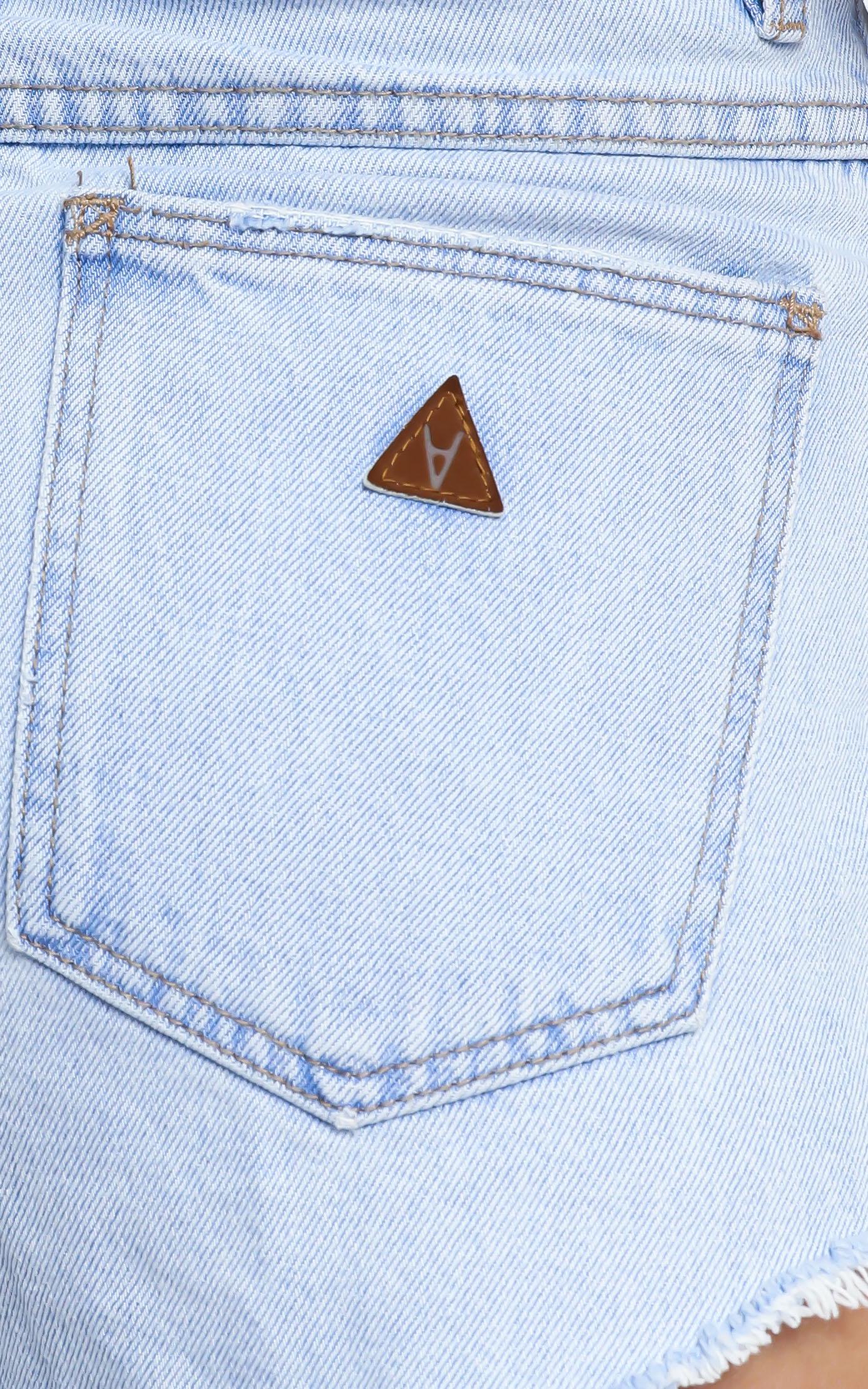 Abrand - A High Relaxed Denim Short in Smooth