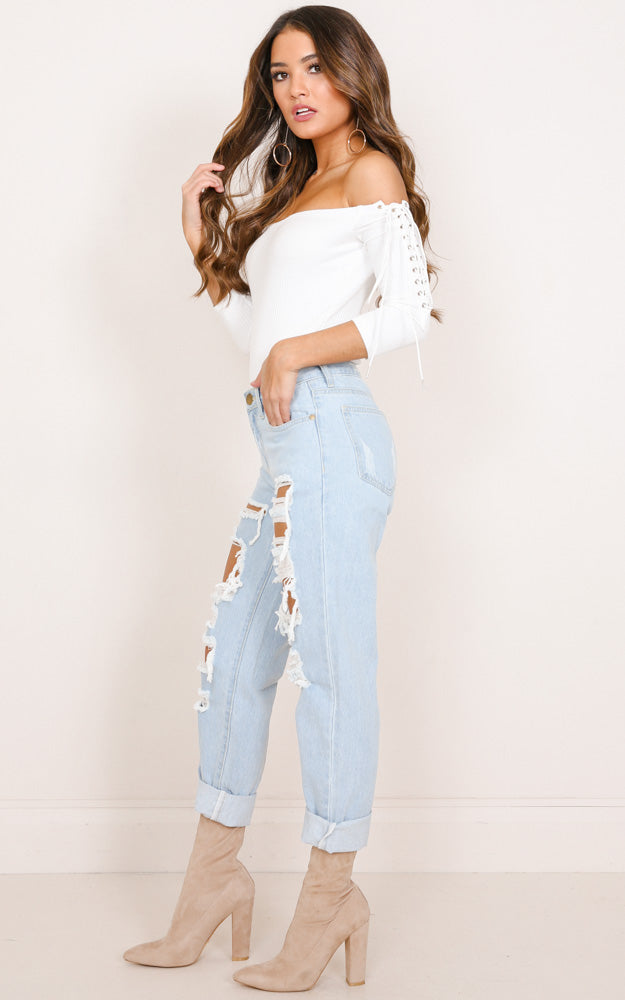 Amber Jeans In Light Wash