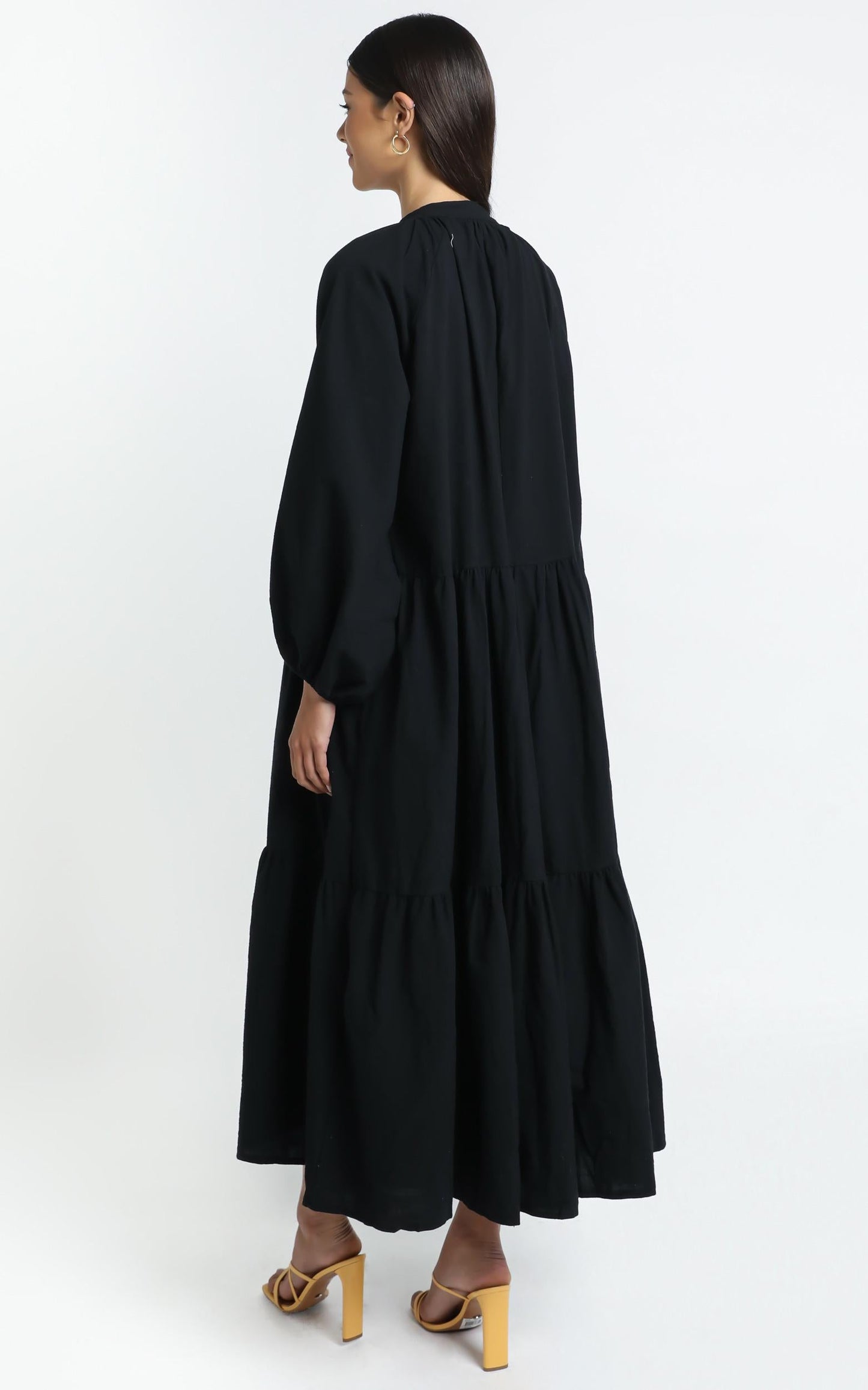 Lullaby Club - Avalon Maxi Dress in Jett