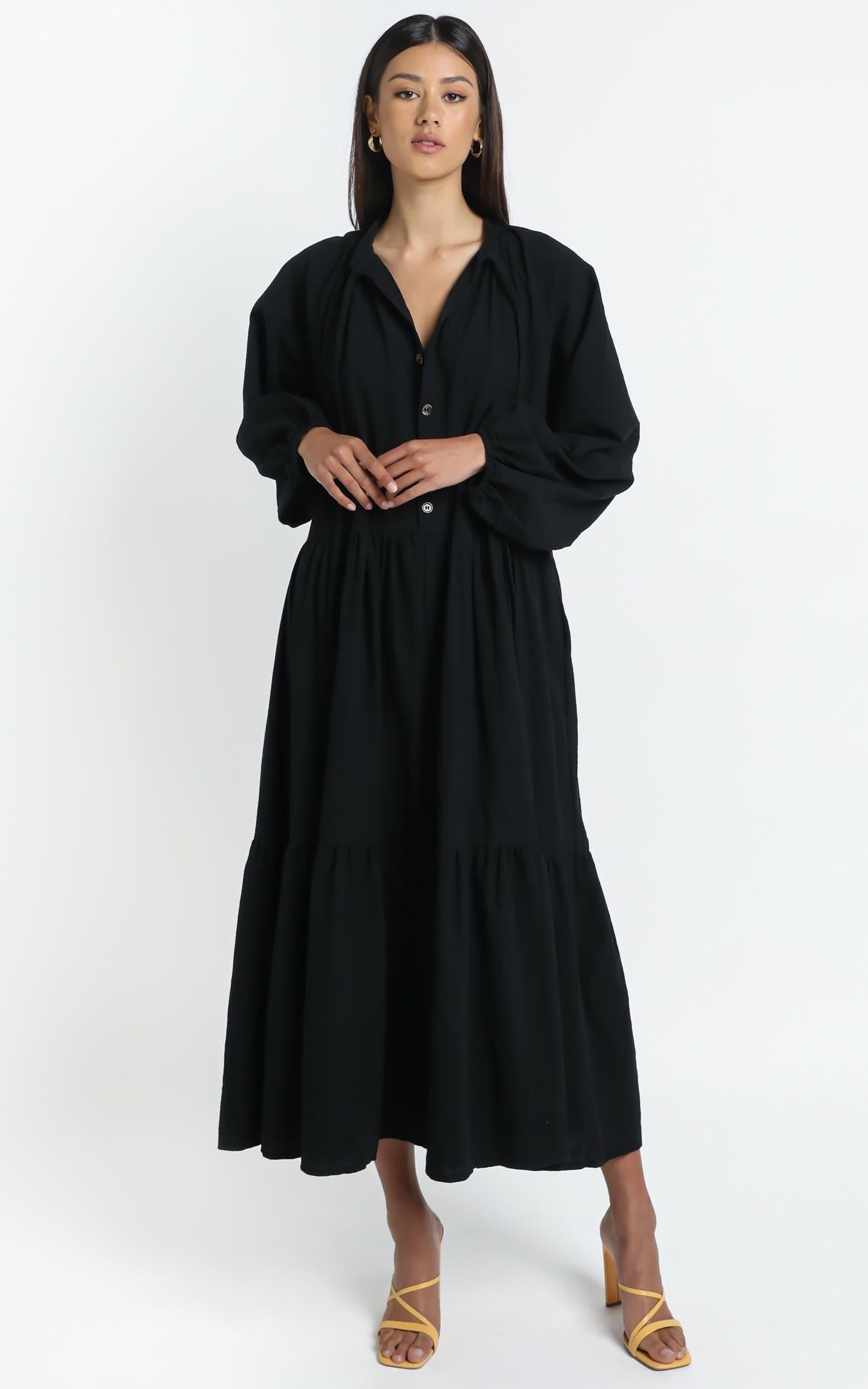 Lullaby Club - Avalon Maxi Dress in Jett