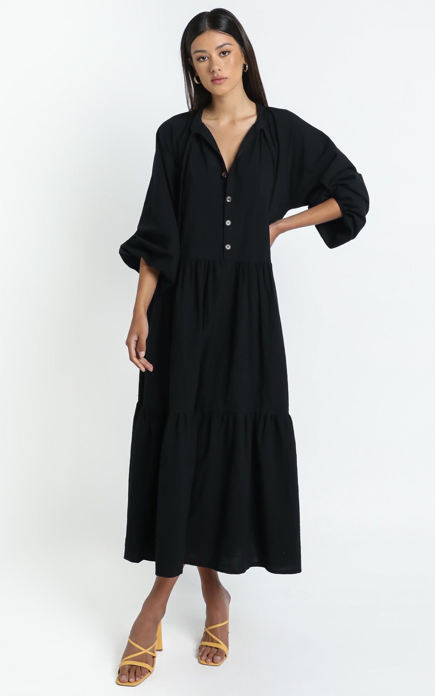 Lullaby Club - Avalon Maxi Dress in Jett